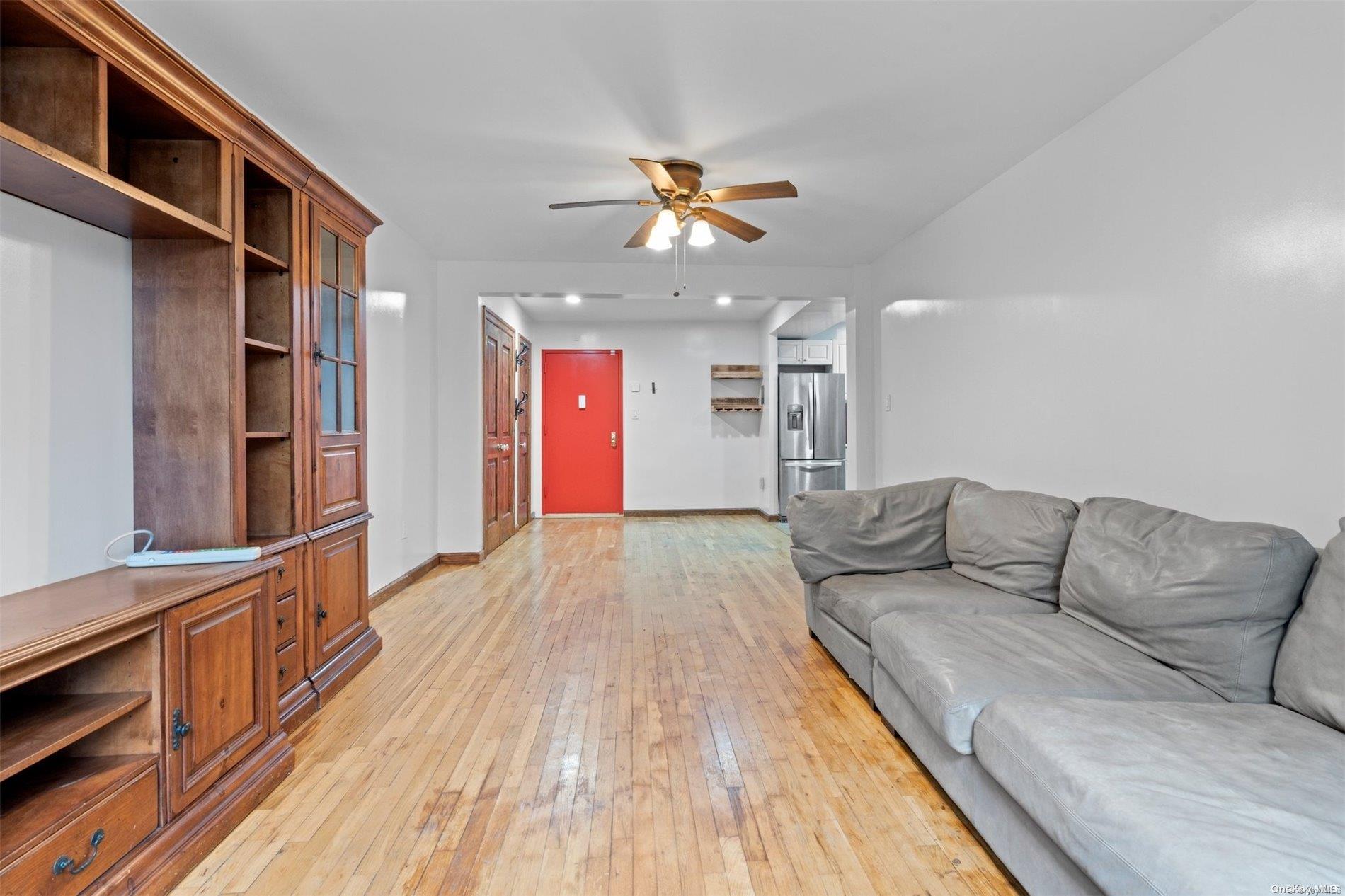 #1 photo, 84-70 129th Street, 皇后区 秋园 Kew Gardens , NY 11415