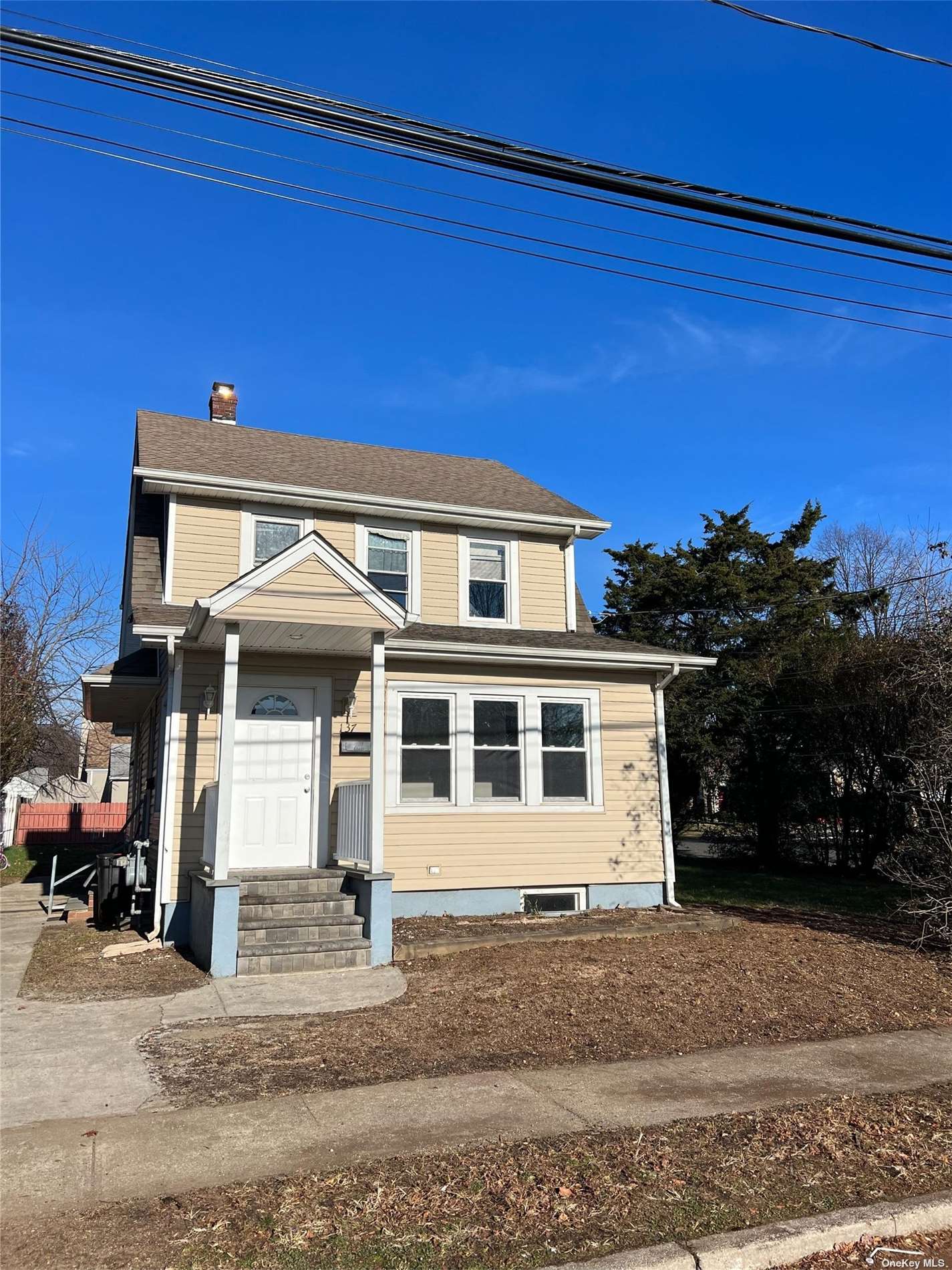 #1 photo, 137 E 11th Street, 东长岛 亨廷顿站 Huntington Station , NY 11746