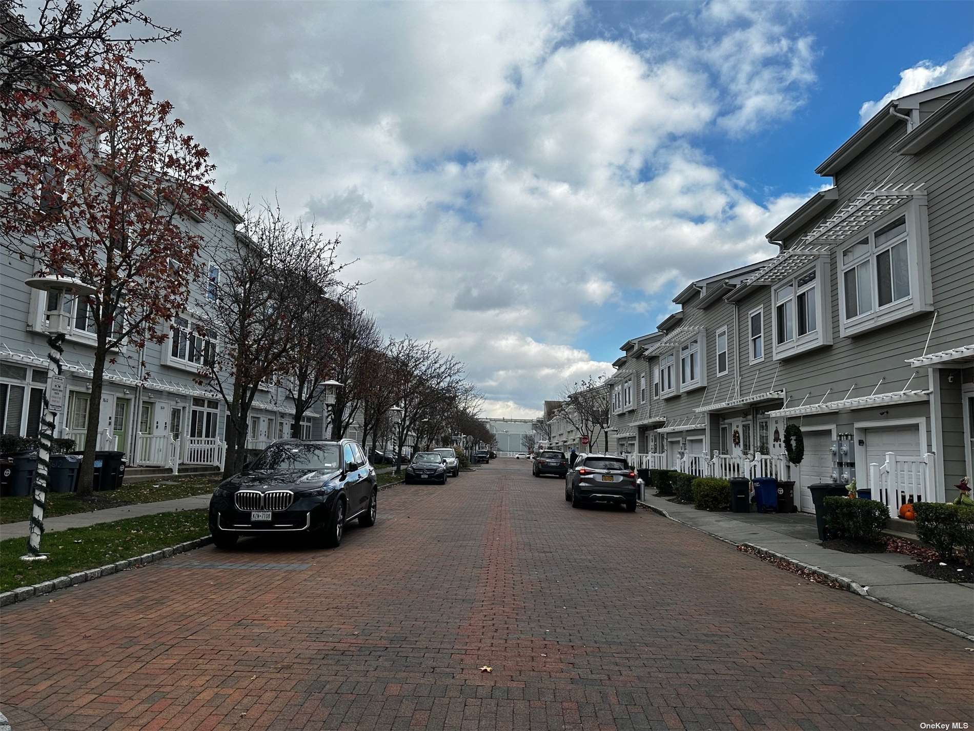 #1 photo, 76-12 Aquatic Drive, 皇后区 Arverne , NY 11692