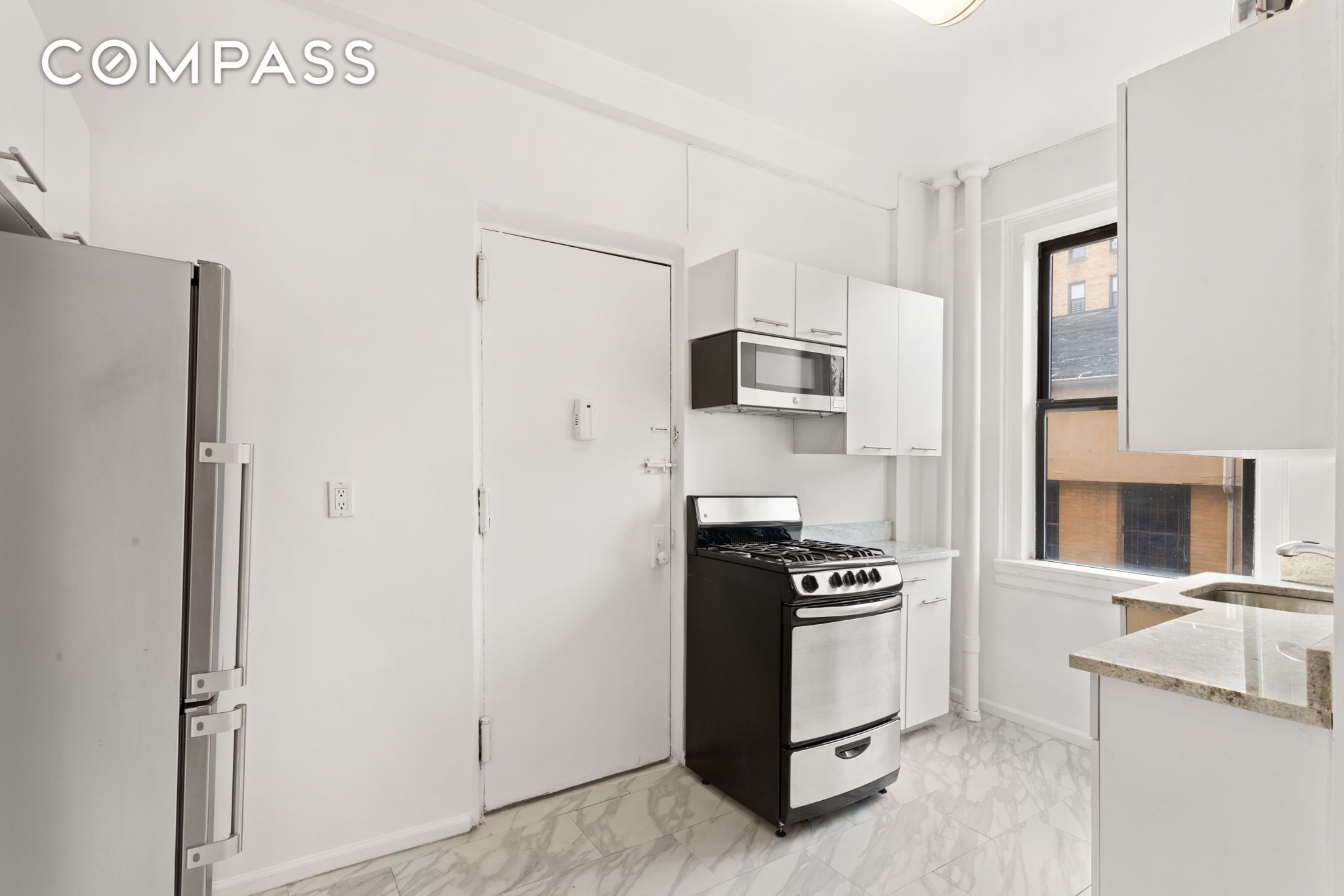 #1 photo, 636 W 174th Street, 北曼哈顿 Hudson Heights , NY 10033