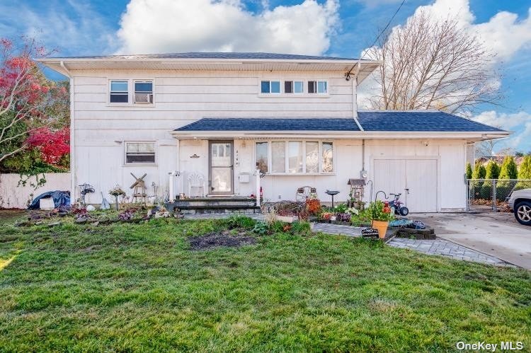 #1 photo, 216 N Chestnut Street, 長島 Massapequa , NY 11758