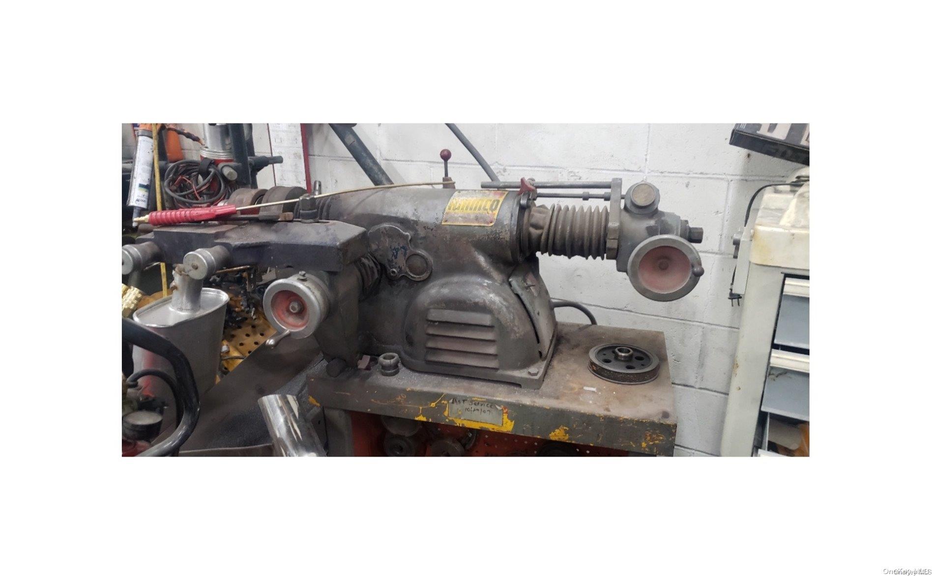 #8 photo, 860 S 1 Street, サフォーク郡 Ronkonkoma , NY 11779