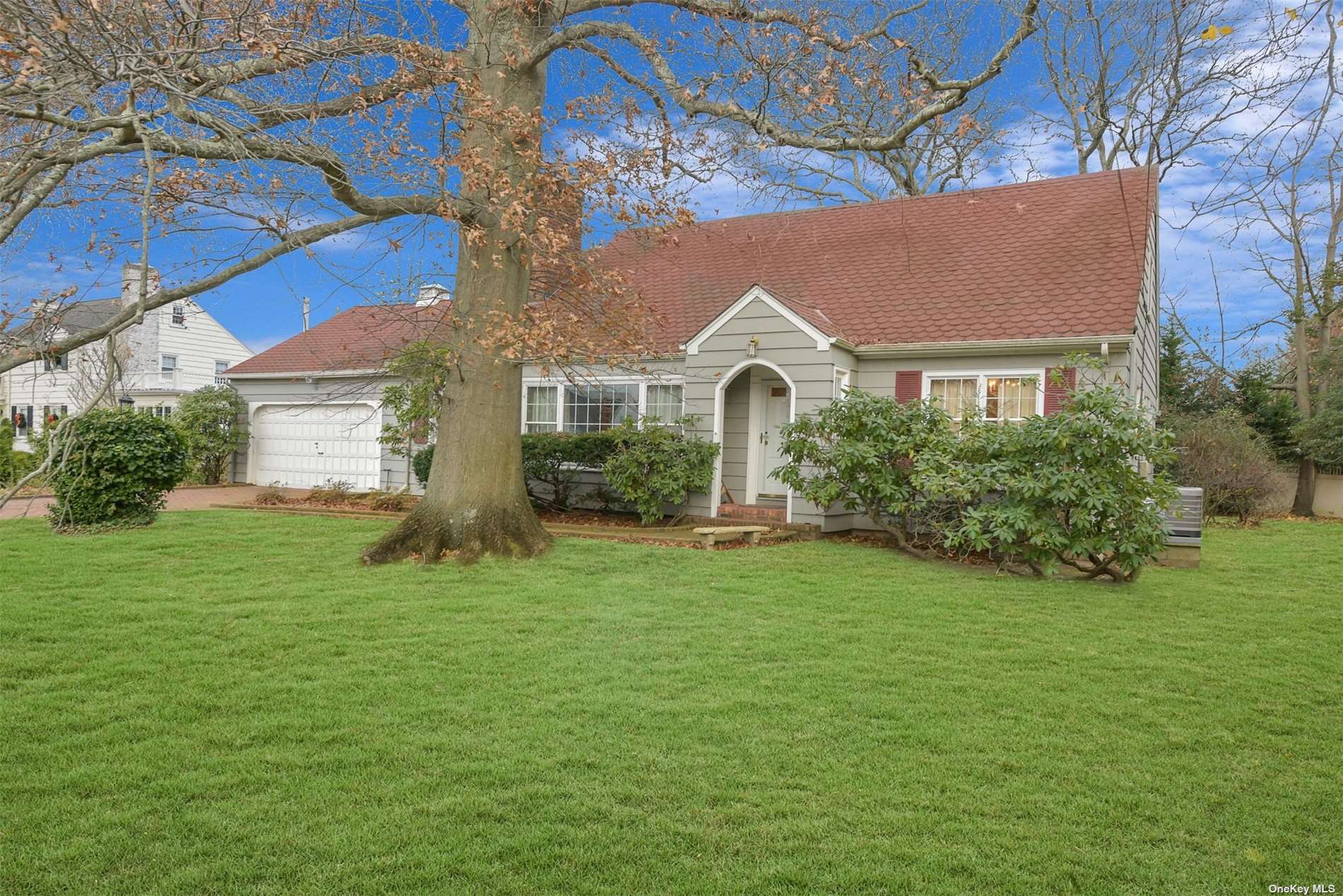 #1 photo, 176 Bay Drive, 長島 Massapequa , NY 11758