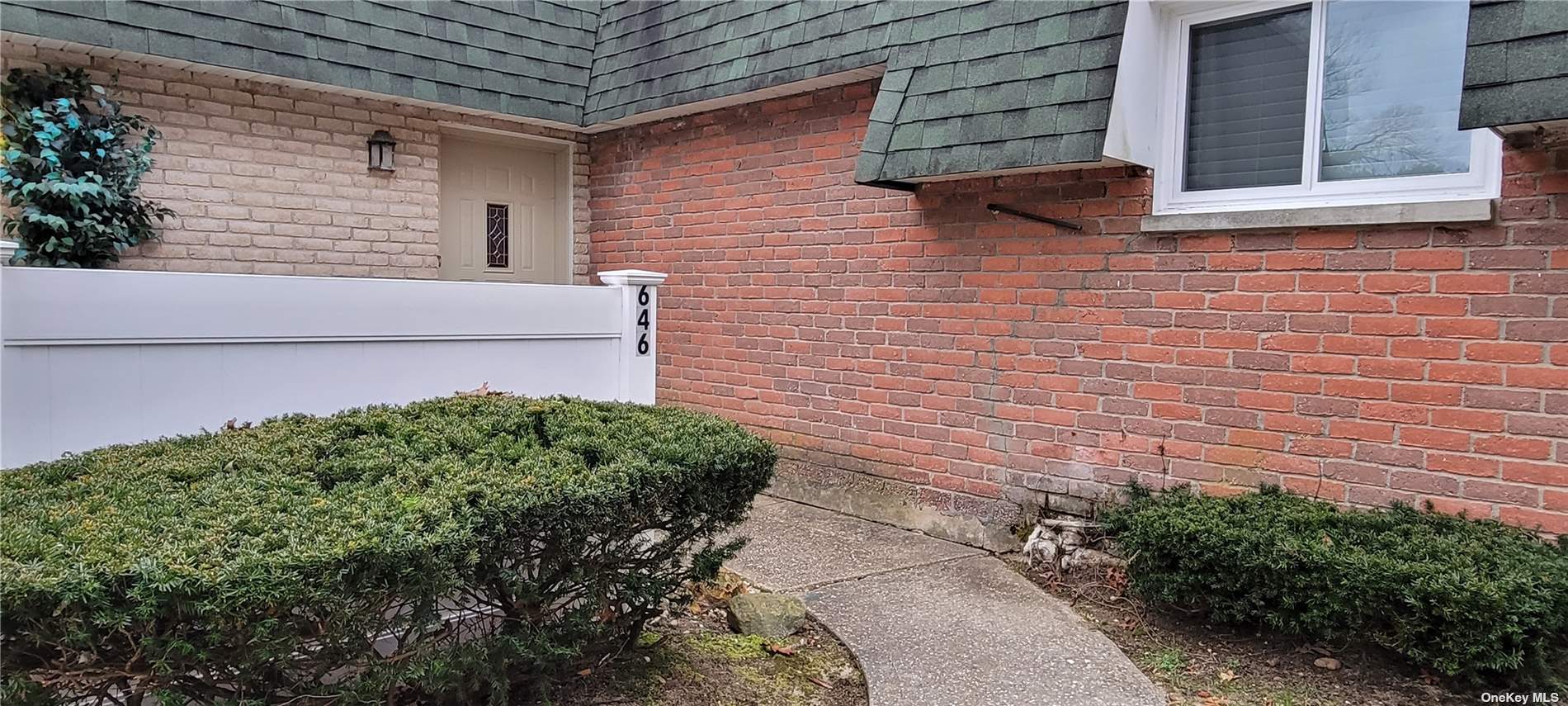 #1 photo, 646 W End Drive, 东长岛 Medford , NY 11763