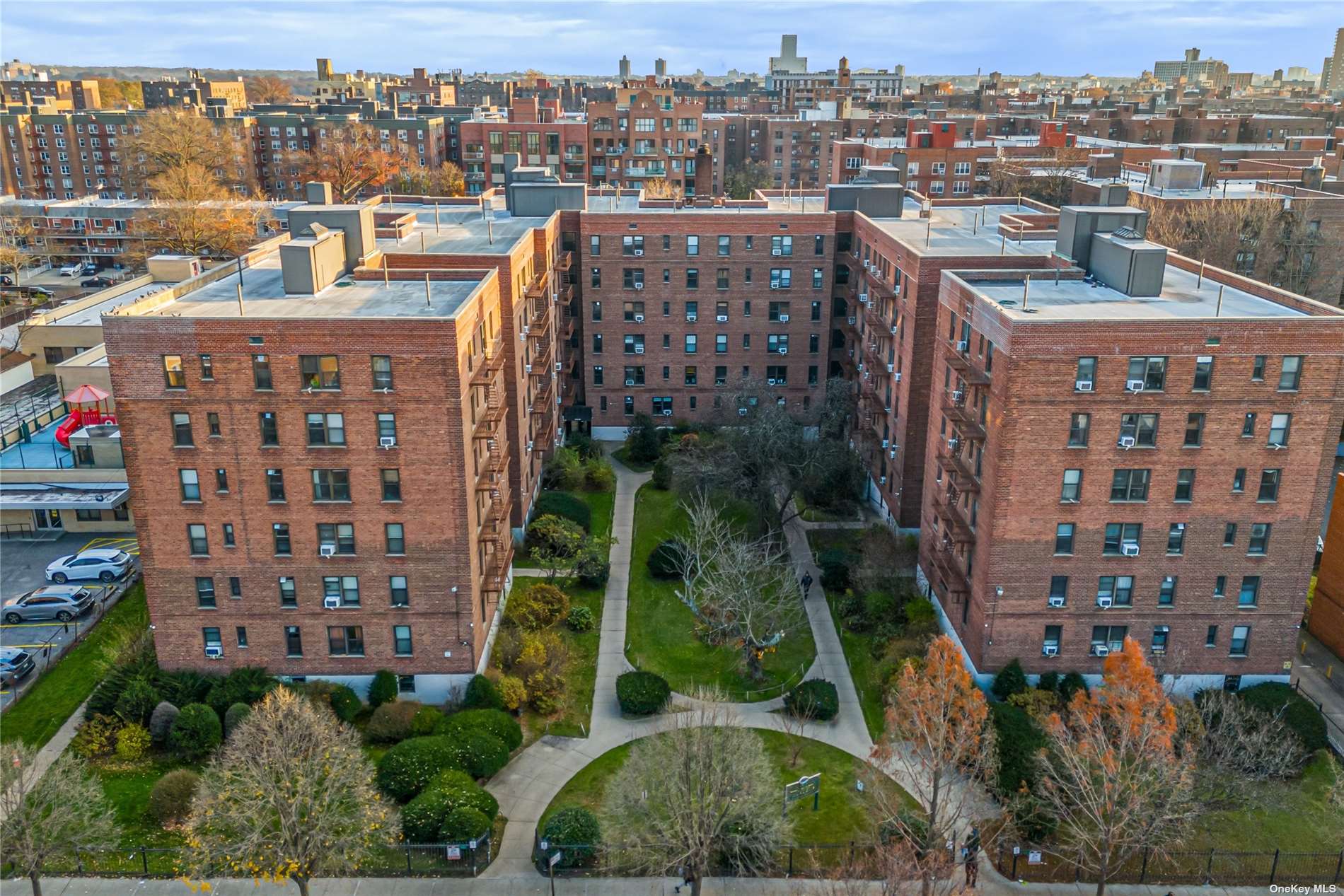 #1 photo, 144-46 38 Avenue, 法拉盛 Flushing , NY 11354