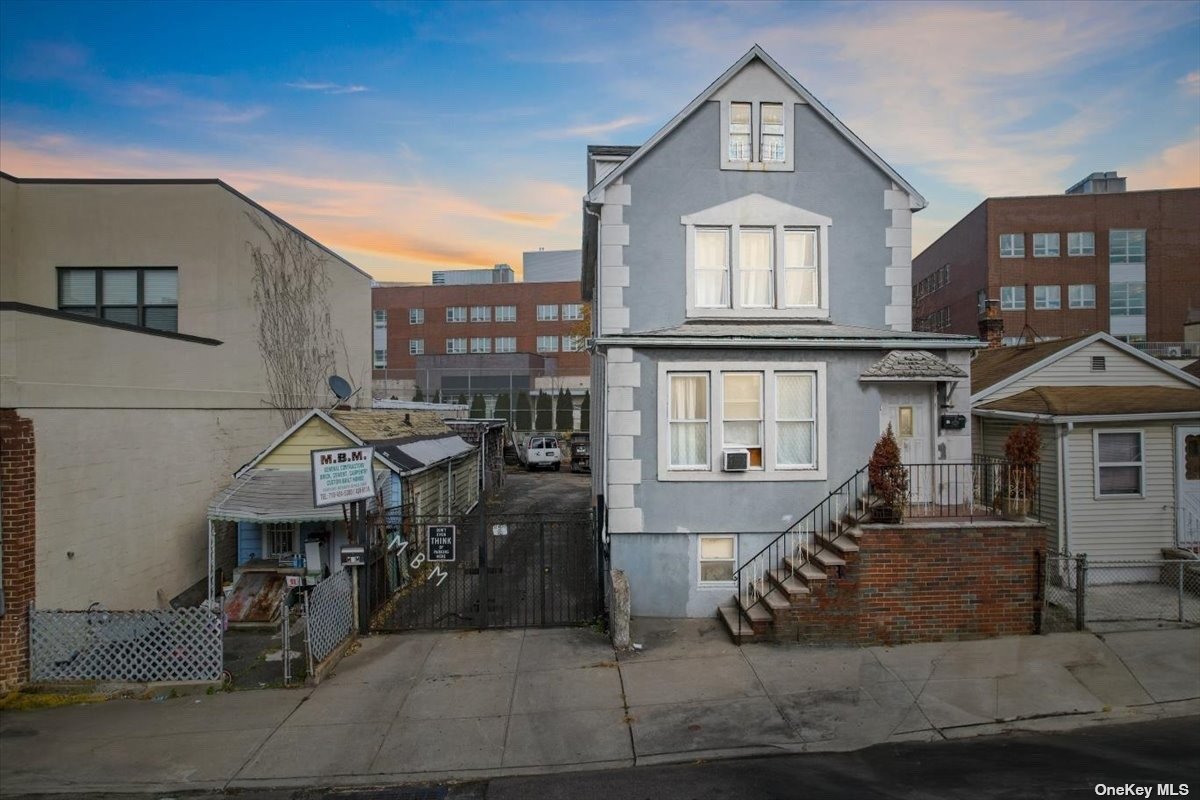 #1 photo, 54-25/27 73rd Place, 皇后区 麦斯佩斯 Maspeth , NY 11378