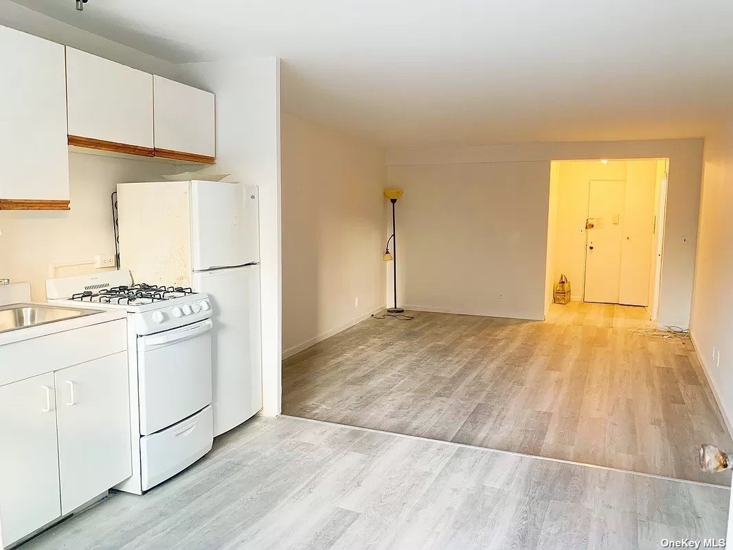 #1 photo, 61-55 98th Street, 皇后区 雷哥公园 Rego Park , NY 11374