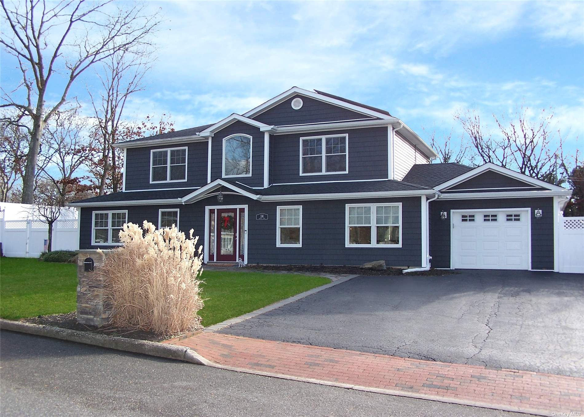 #1 photo, 14 Arden Lane, Farmingville , NY 11738