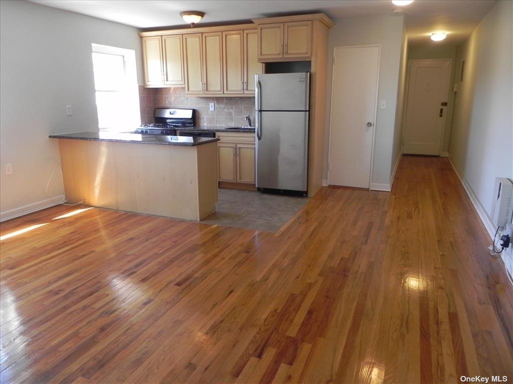 #1 photo, 40 Knightsbridge Road, 长岛 大颈 Great Neck , NY 11021