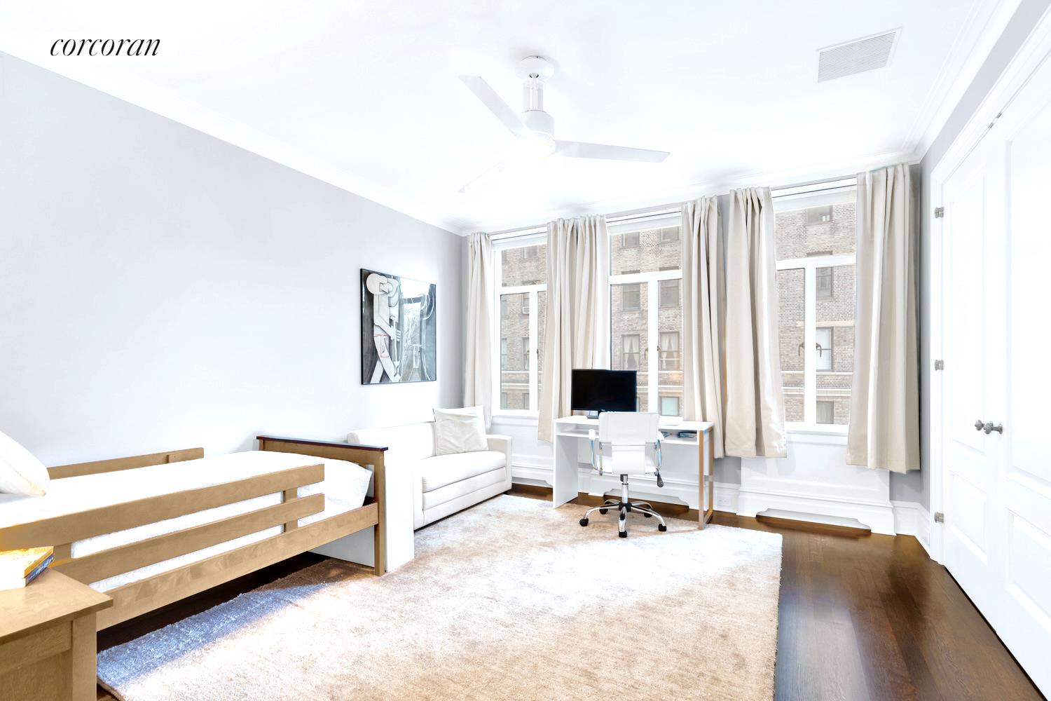 #21 photo, 211 CENTRAL Park W, マンハッタン Upper West Side , NY 10024