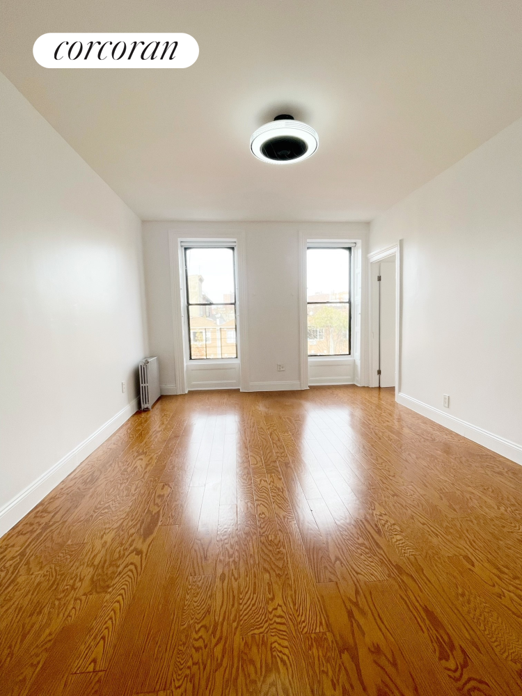 #1 photo, 8 MONROE Street, 布鲁克林 Bedford Stuyvesant , NY 11238