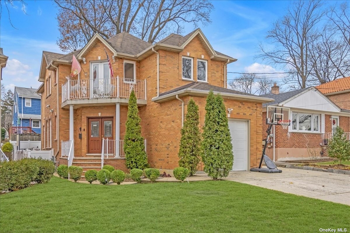 #1 photo, 39-22 221st Street, 皇后區 貝塞 Bayside , NY 11361