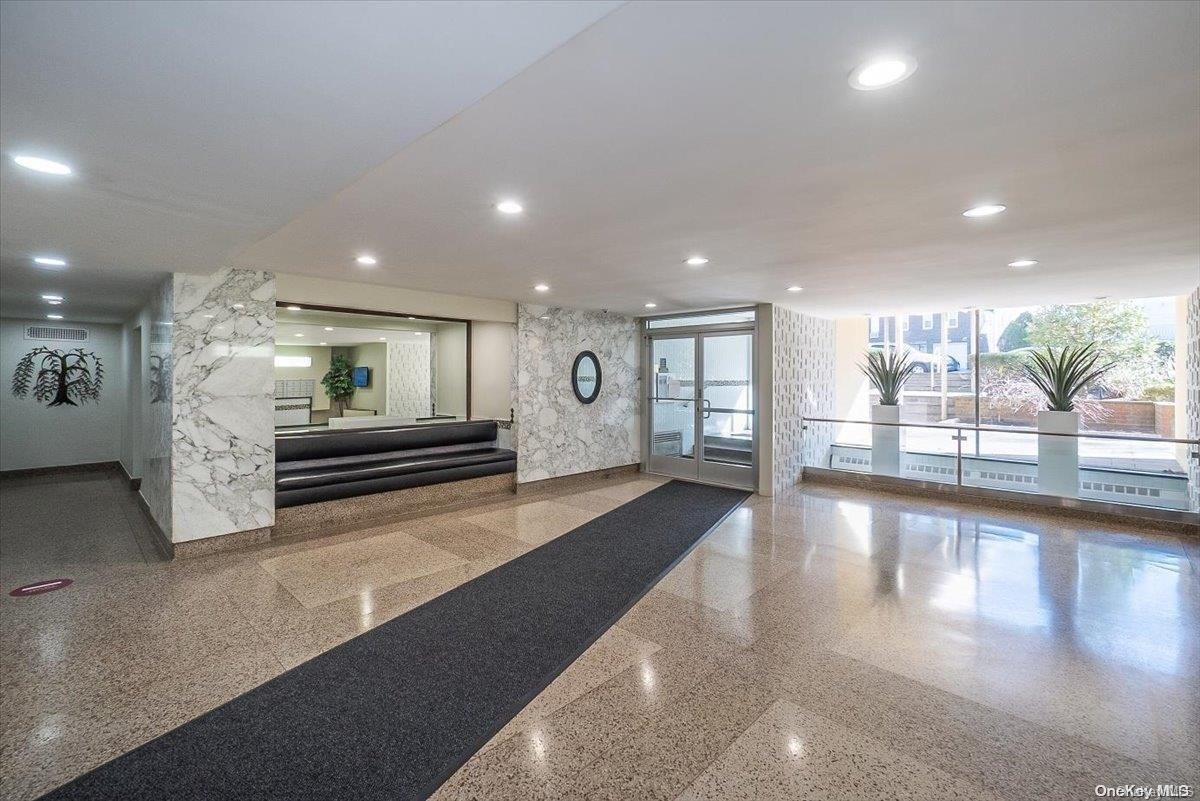 #1 photo, 23-20 Bell Blvd, 뉴욕퀸즈 베이사이드 Bayside , NY 11360