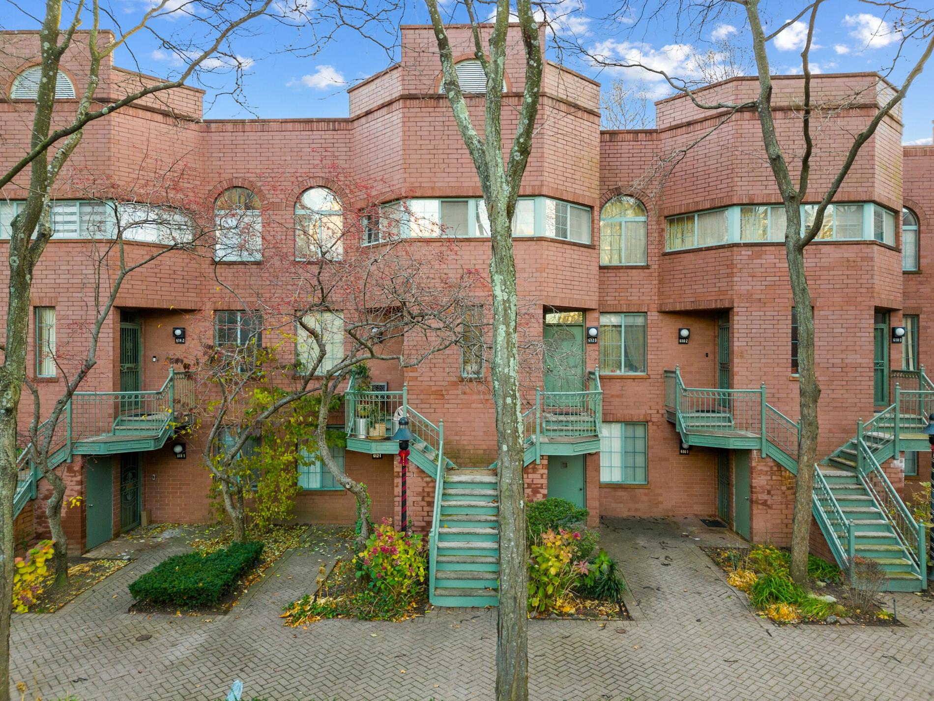 #1 photo, 612 Louisiana Avenue, 布鲁克林 Spring Creek , NY 11239