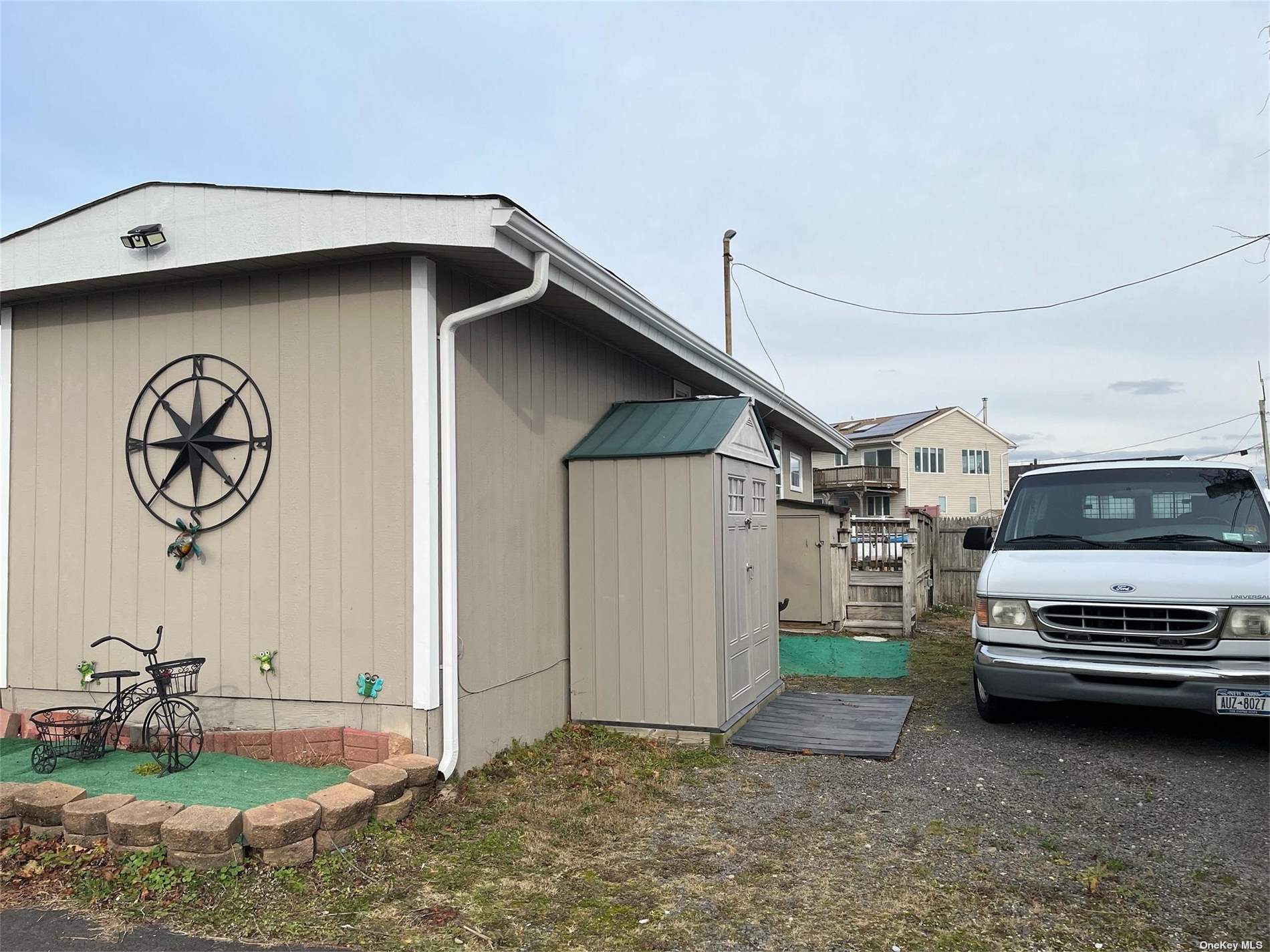 #1 photo, 3525 Bay Place, 长岛 Seaford , NY 11783