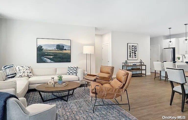 #4 photo, 303 Arrowhead Lane, サフォーク郡 Setauket , NY 11733