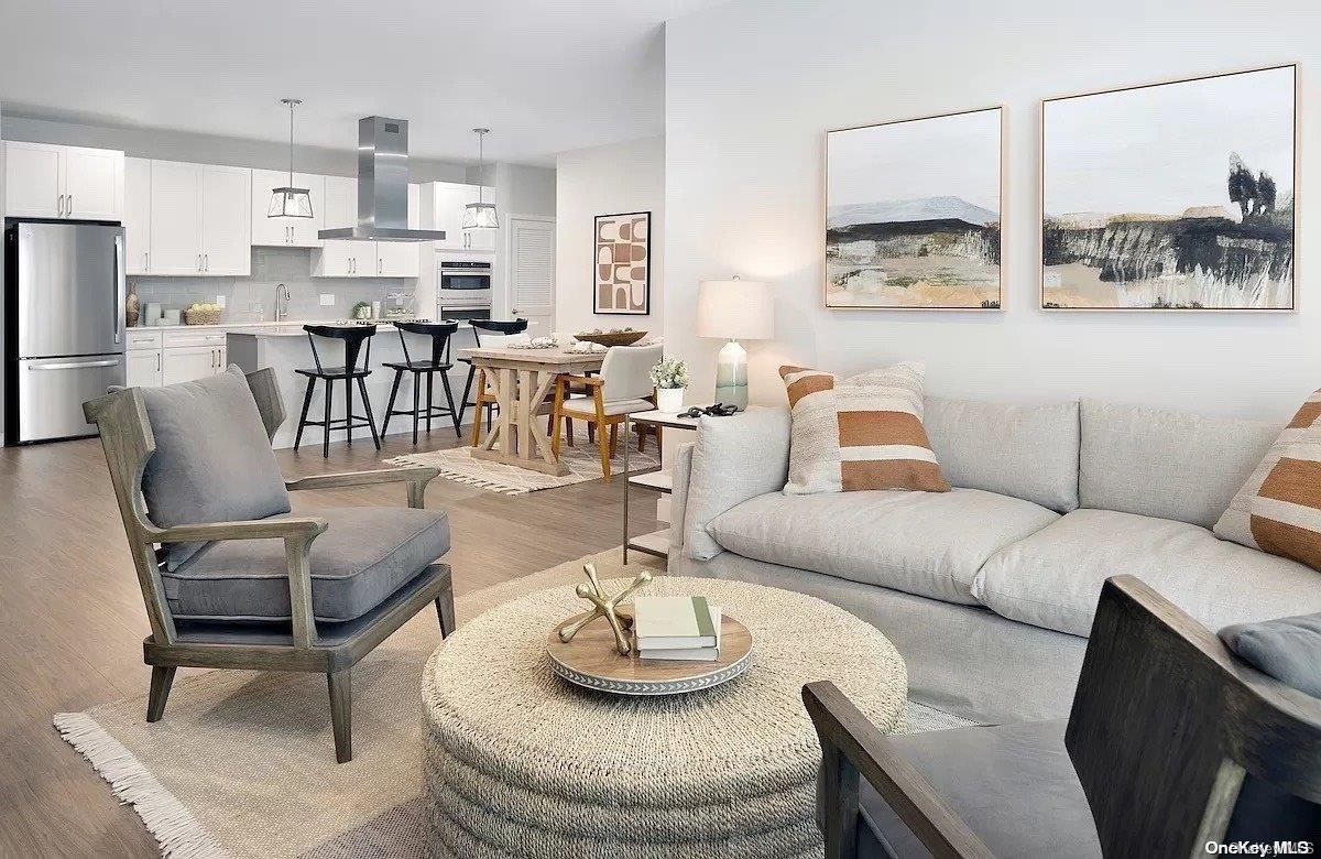 #7 photo, 303 Arrowhead Lane, サフォーク郡 Setauket , NY 11733