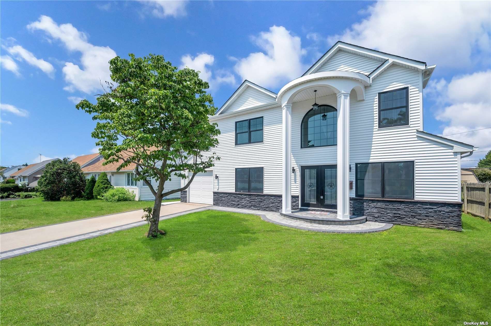 #1 photo, 16 Hunter Street, 长岛 Hicksville , NY 11801