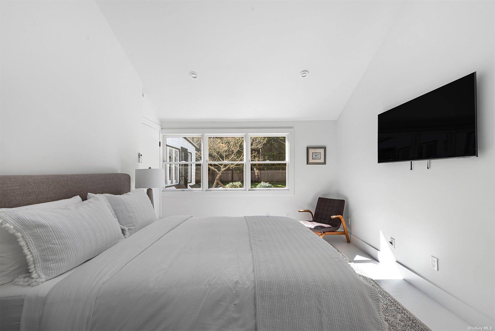 #14 photo, 94 Pembroke Drive, East Hampton , NY 11937