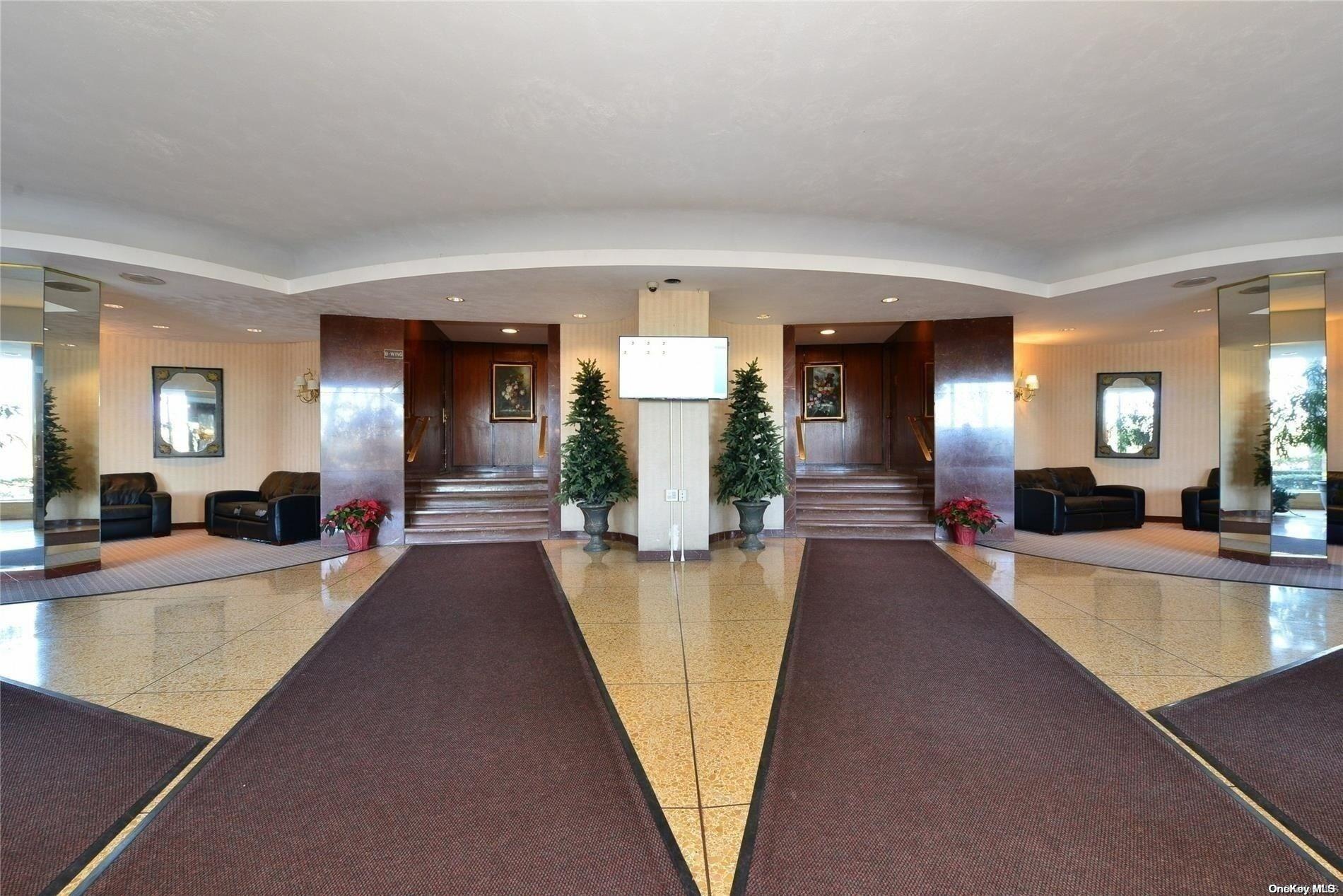 #9 photo, 61-20 Grand Central Parkway, クイーンズ区 Forest Hills , NY 11375