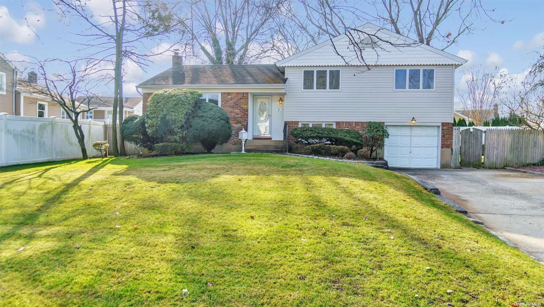 #1 photo, 3 Agatha Drive, Plainview , NY 11803