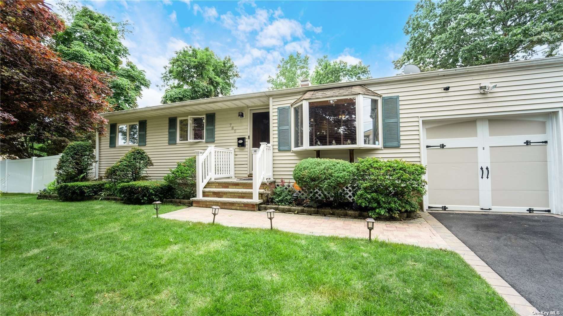 #1 photo, 780 Commack Road, Brentwood , NY 11717