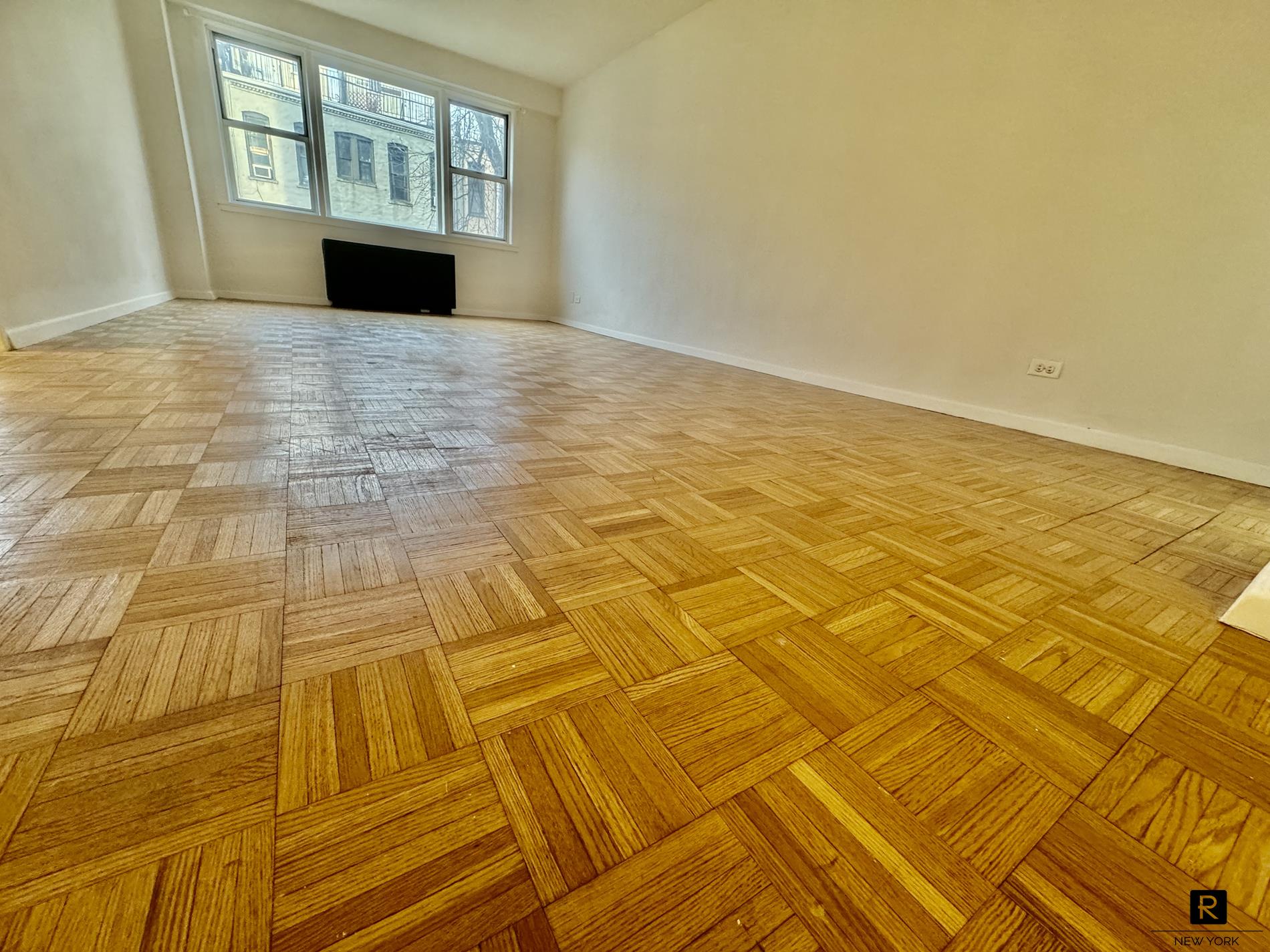 #1 photo, 525 E 82nd Street, 曼哈顿 上东城 Upper East Side , NY 10028