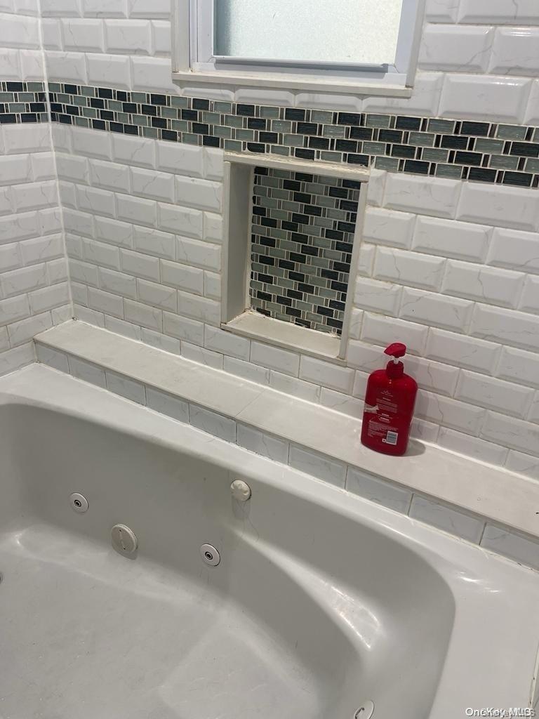 #9 photo, 91-03 212th Street, クイーンズ区 Queens Village , NY 11428