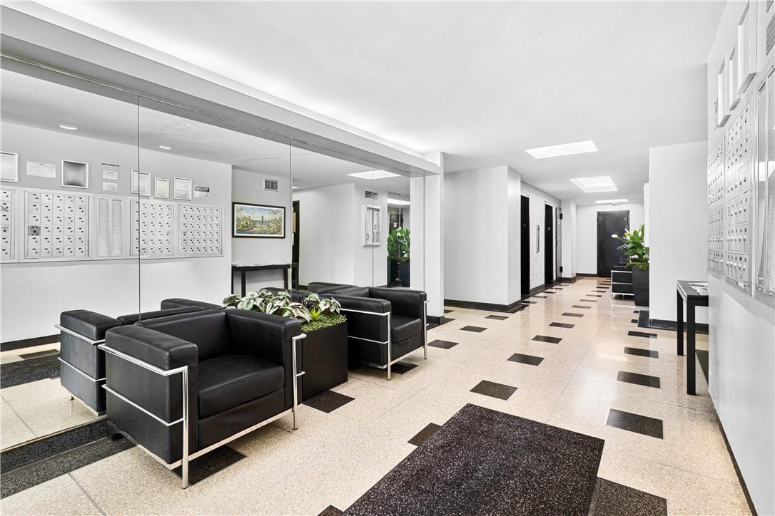 #11 photo, 1 Fordham Hill Oval, ブロンクス区 Bronx , NY 10468