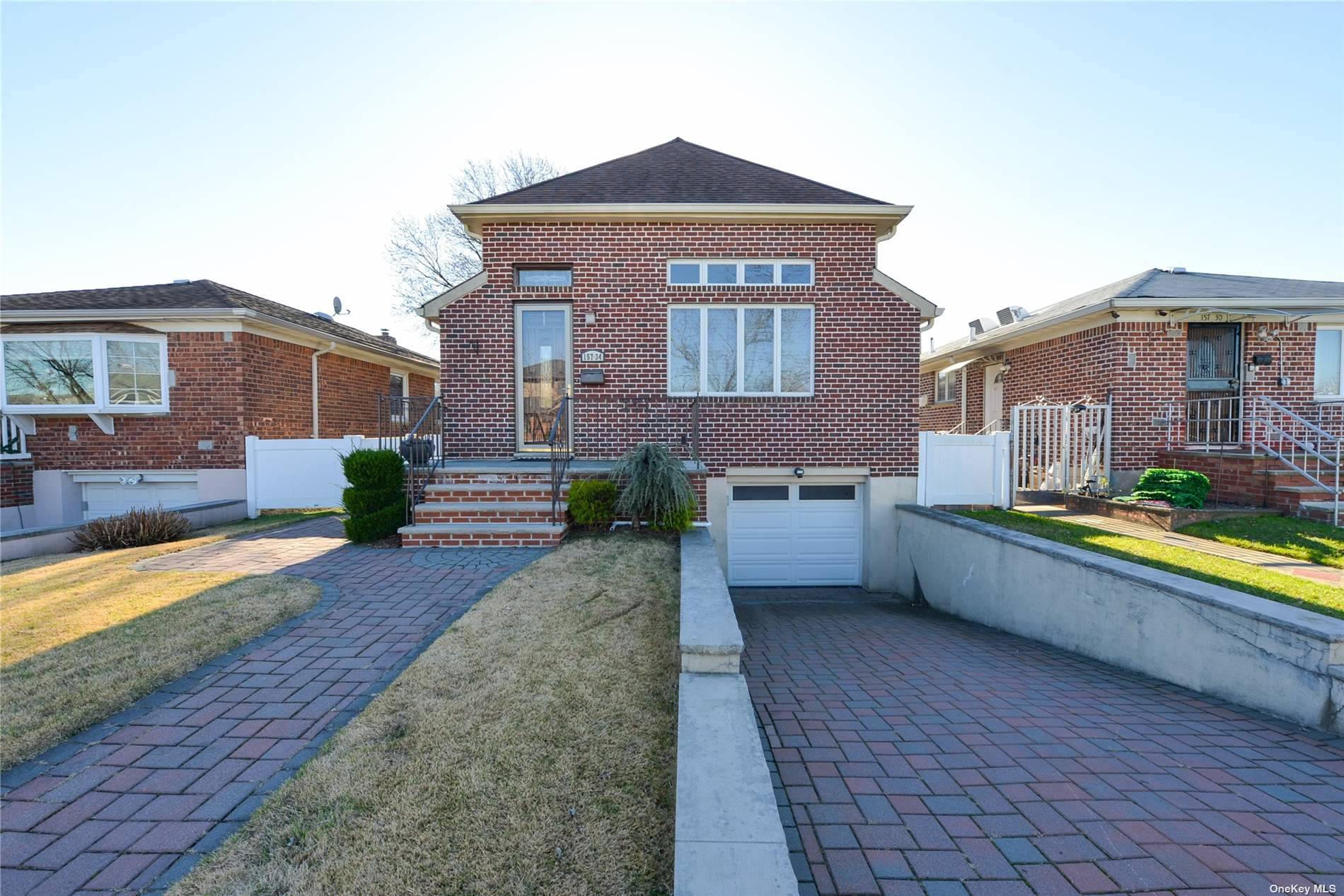 #1 photo, 157-34 25 Avenue, 皇后区 白石镇 Whitestone , NY 11357