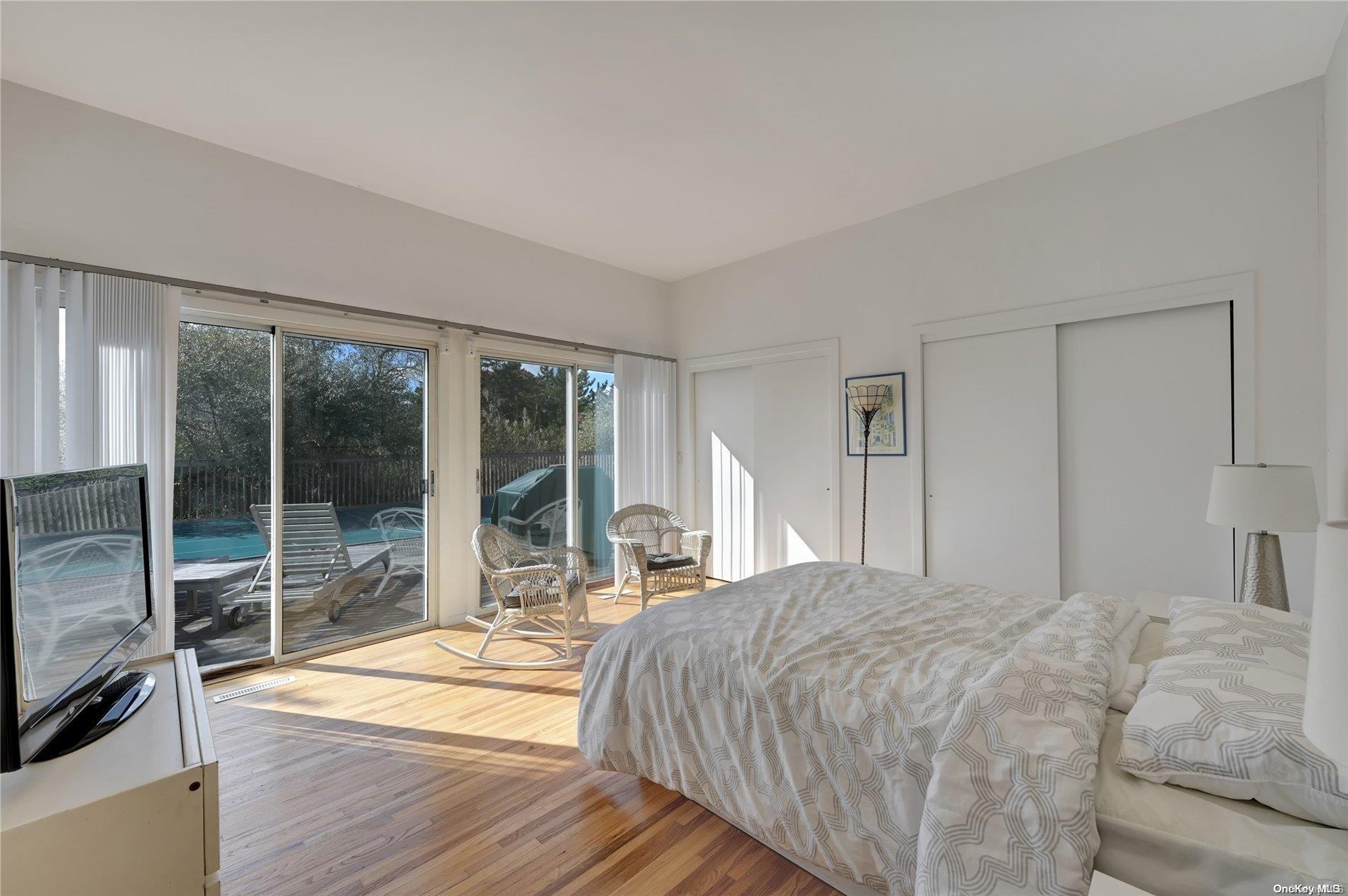 #13 photo, 3 Meadow Way, サフォーク郡 Westhampton Beach , NY 11978