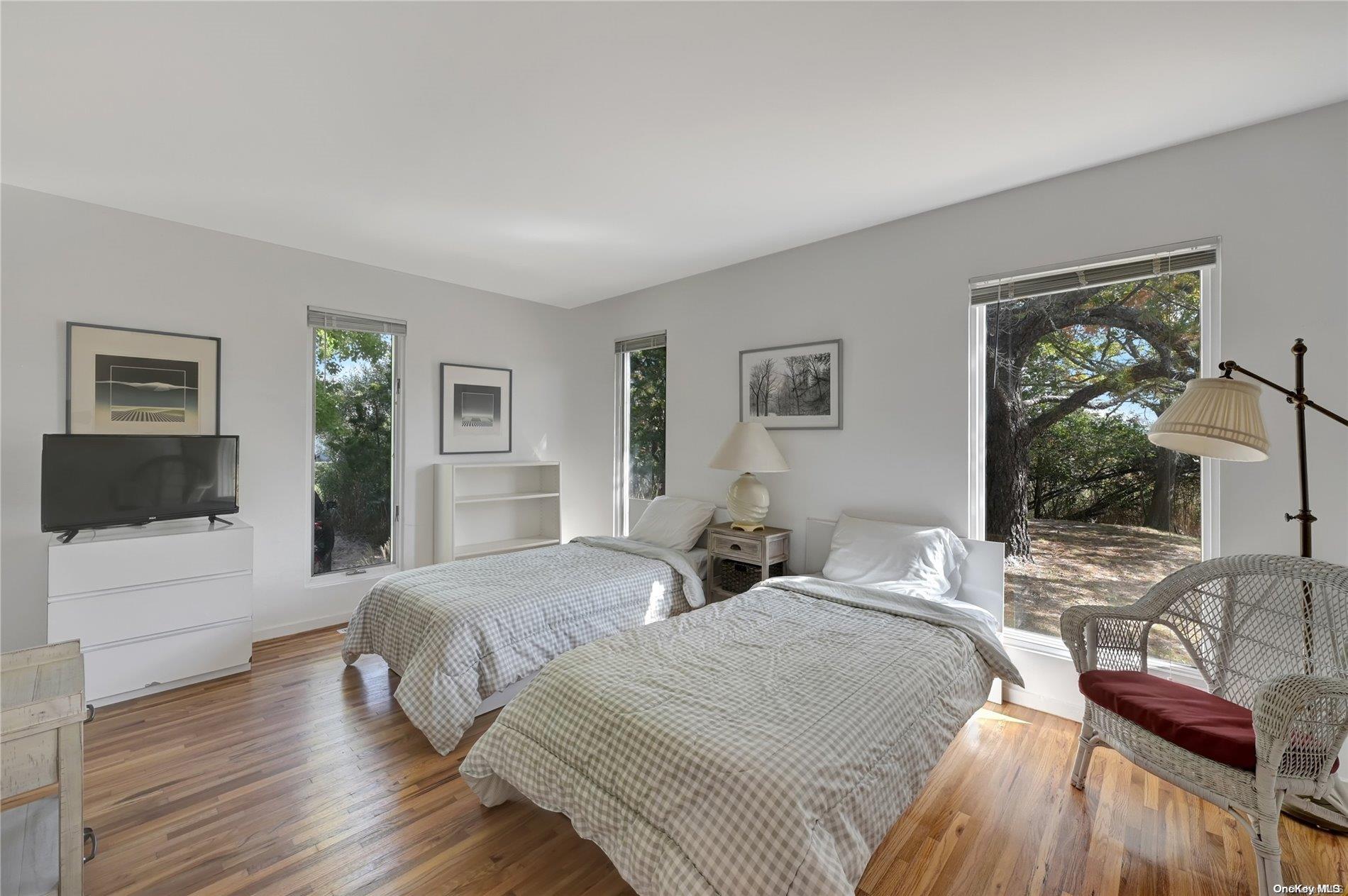 #18 photo, 3 Meadow Way, サフォーク郡 Westhampton Beach , NY 11978