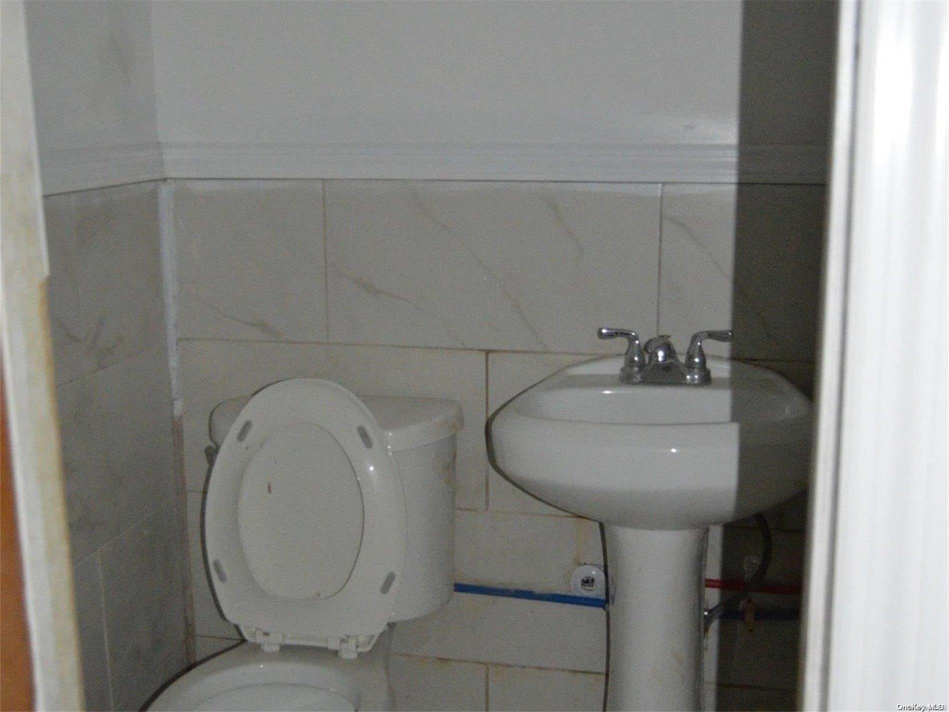 #8 photo, 323 Neighborhood Road, সাফোক কাউন্টি Mastic Beach , NY 11951