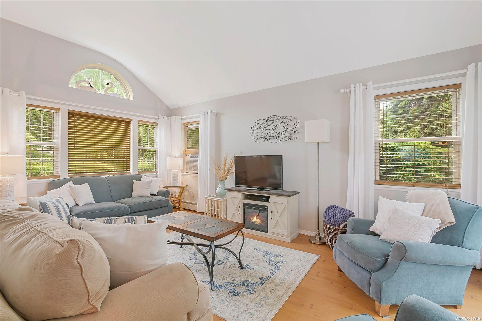 #3 photo, 530 Stillwater Avenue, サフォーク郡 Cutchogue , NY 11935