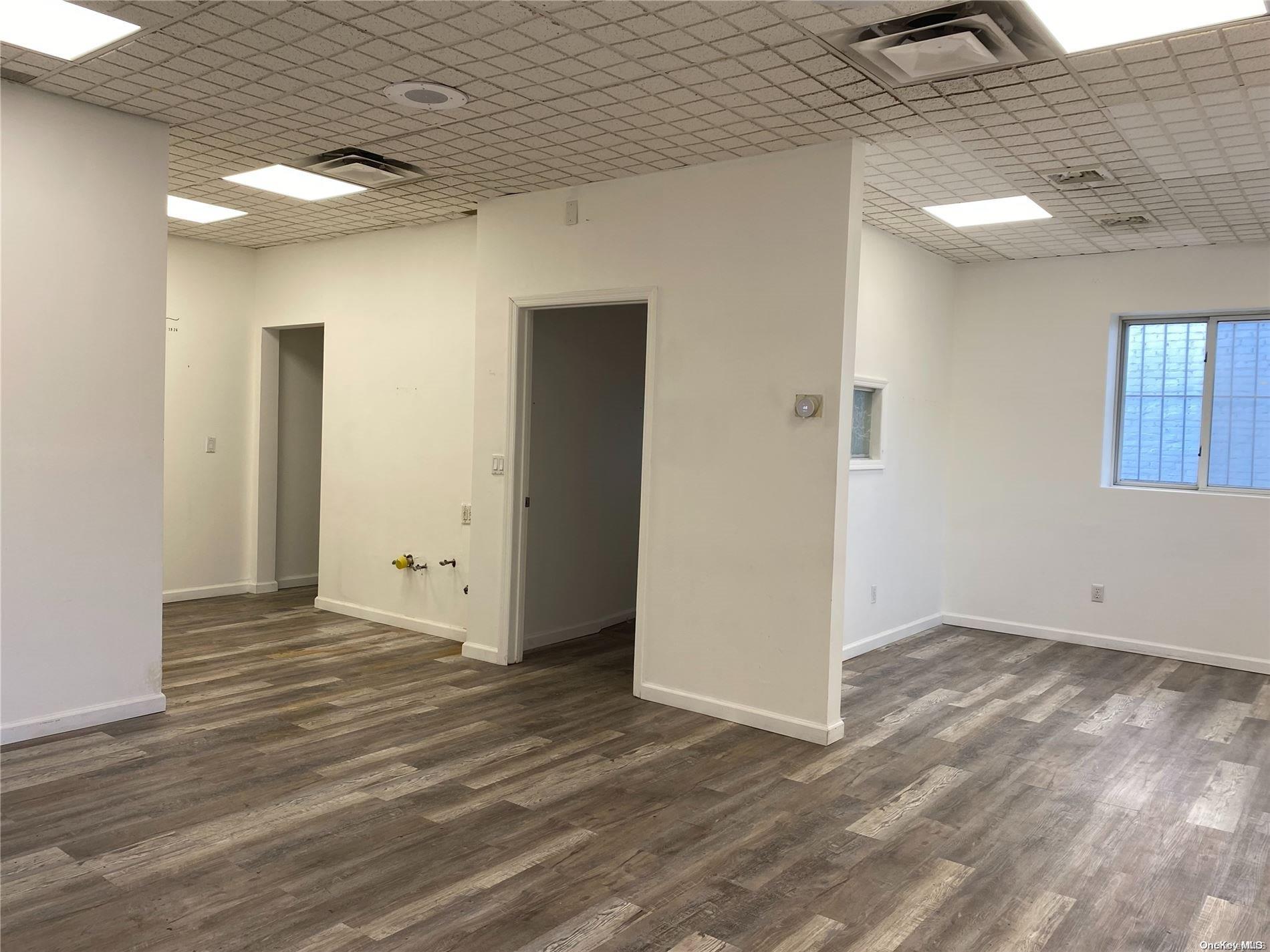 #3 photo, 1940 Great Neck Road, サフォーク郡 Copiague , NY 11726