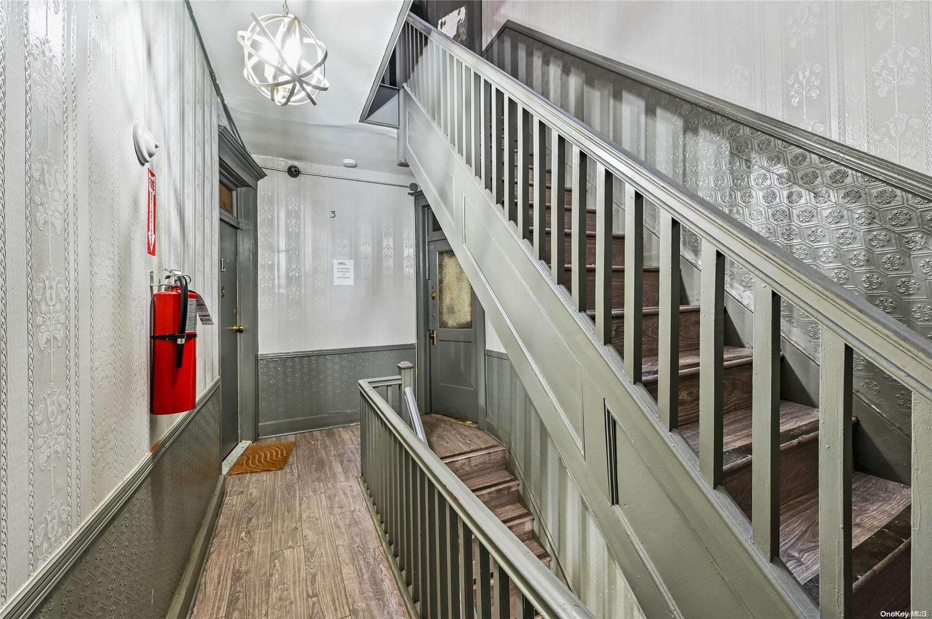 #9 photo, 380 Saint John's Pl., ブルックリン区 Brooklyn , NY 11238