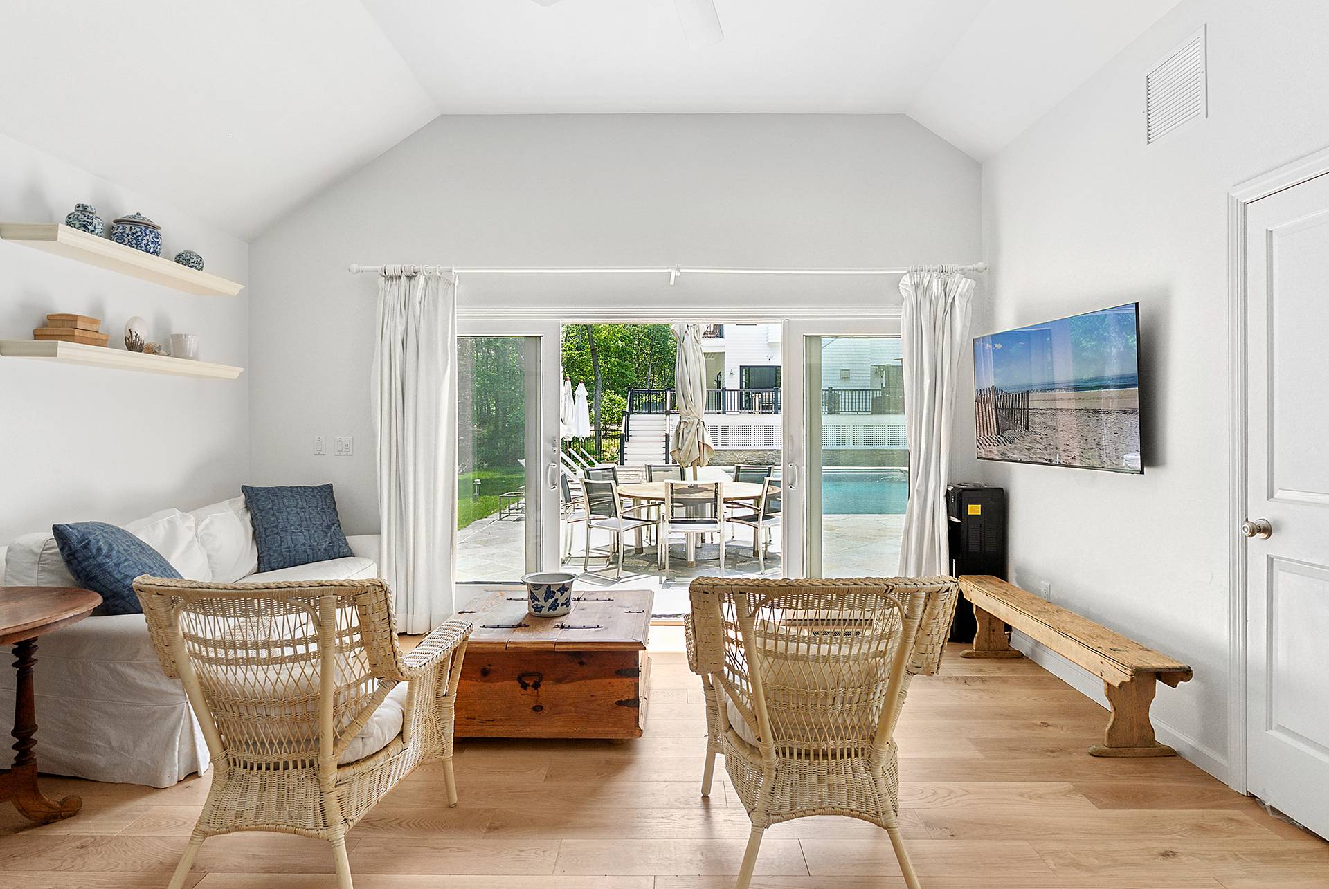 #28 photo, 421 Edge of Woods Road, サフォーク郡 Water Mill , NY 11968