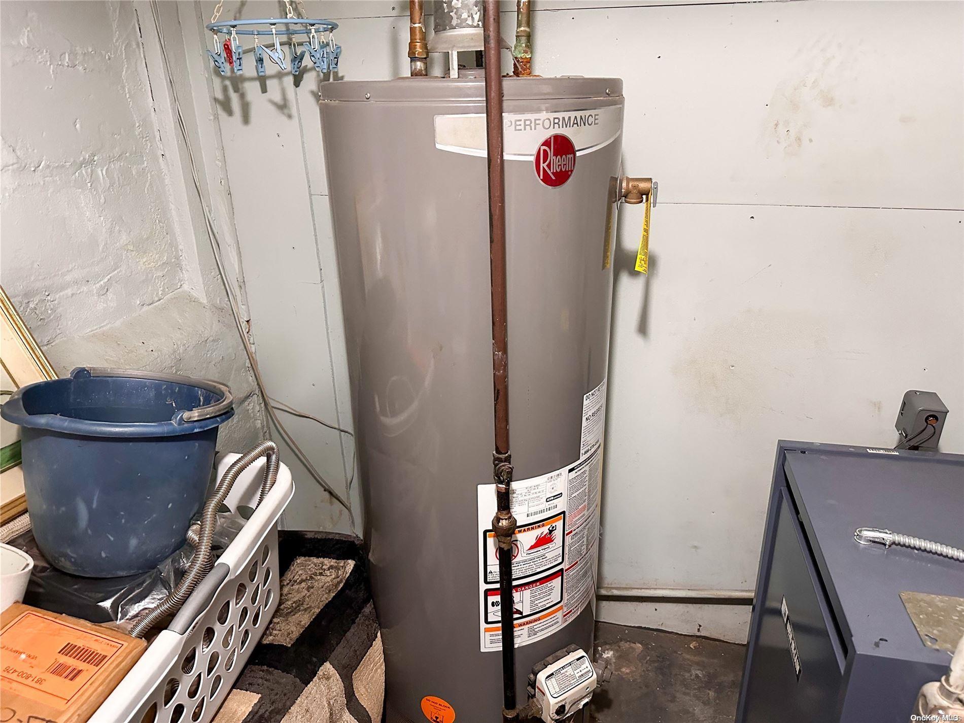 #14 photo, 26-44 92nd Street, Куинс ‖ Flushing , NY 11369