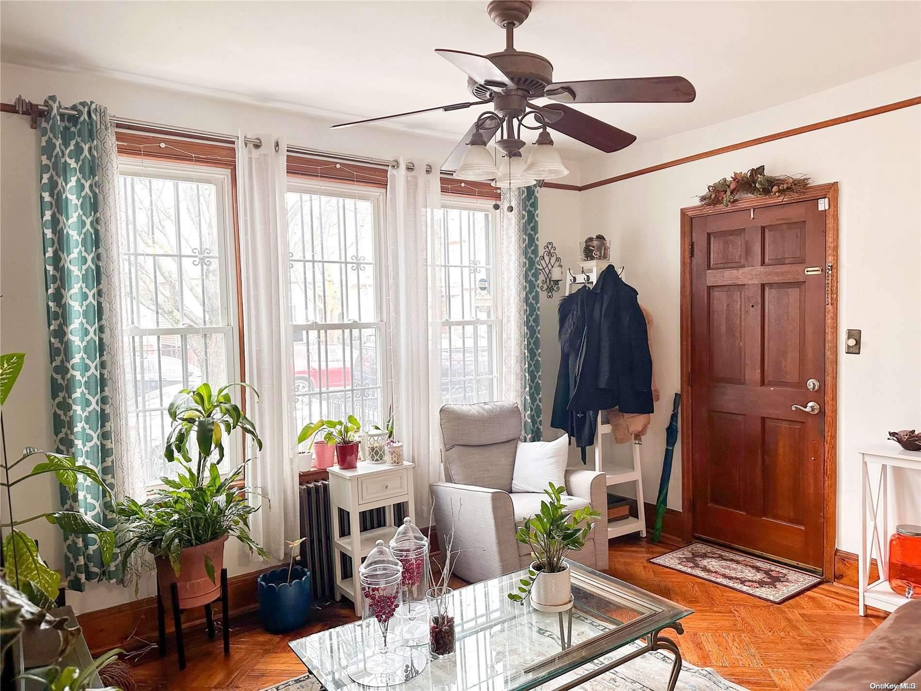 #4 photo, 26-44 92nd Street, Куинс ‖ Flushing , NY 11369