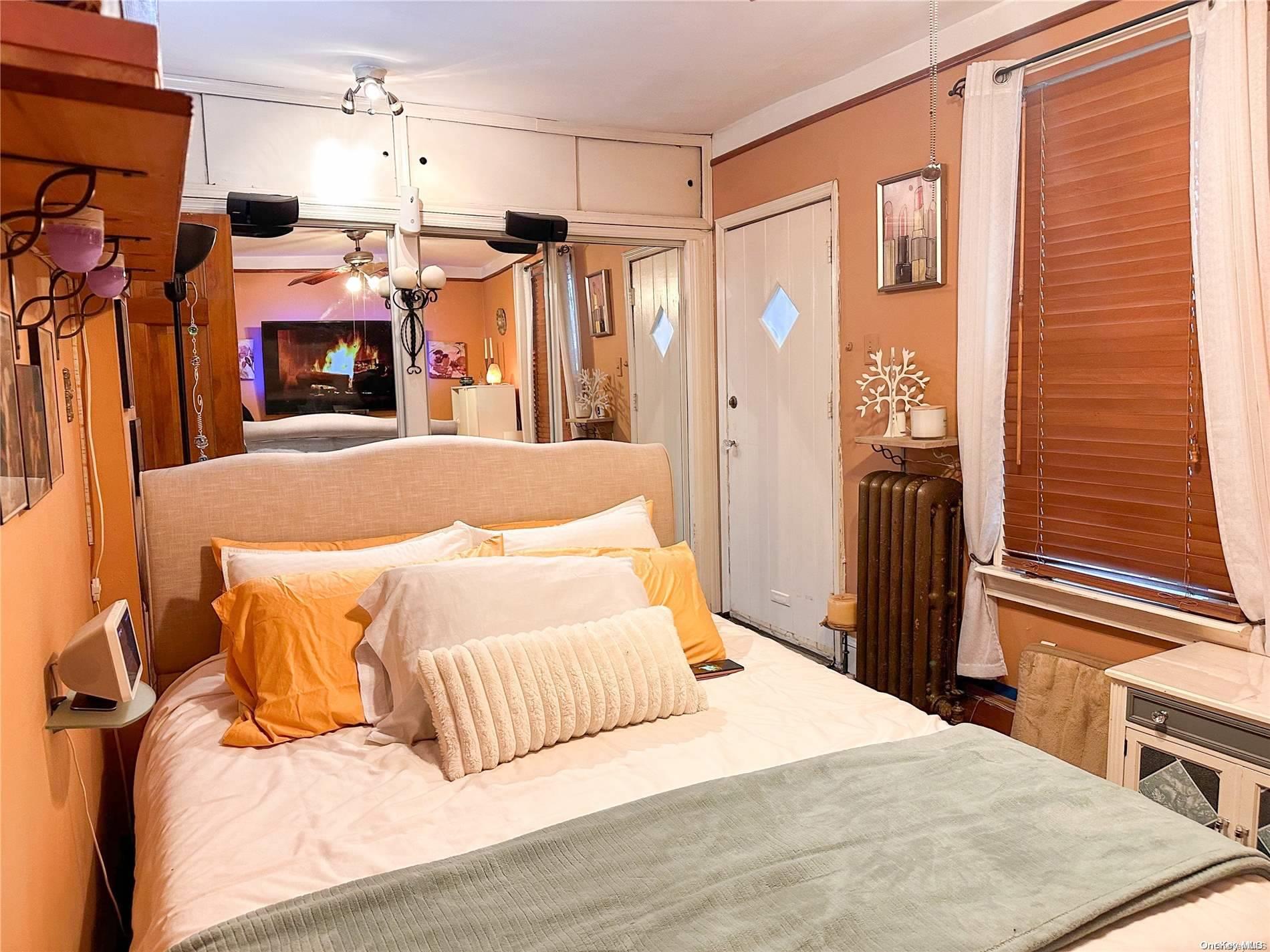 #8 photo, 26-44 92nd Street, Куинс ‖ Flushing , NY 11369