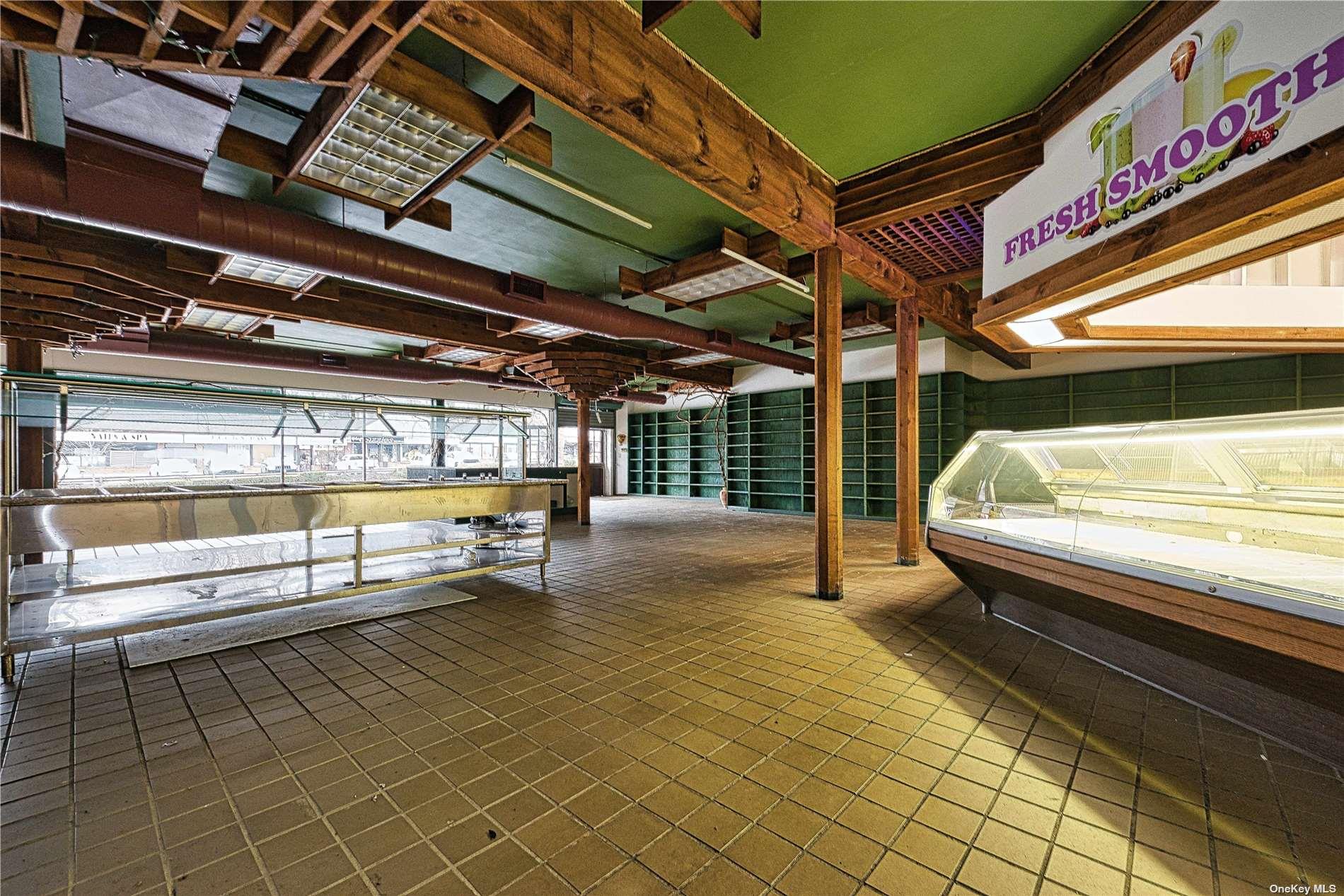 #10 photo, 80 E Main Street, サフォーク郡 Huntington , NY 11743