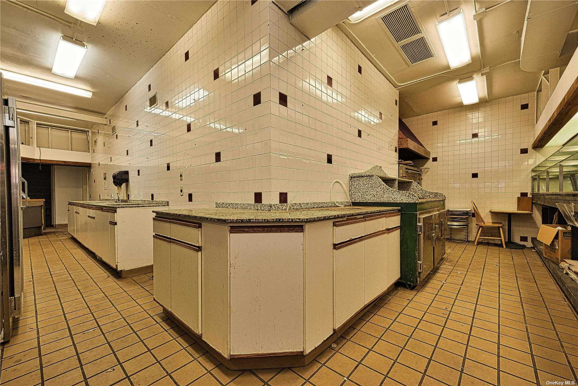 #15 photo, 80 E Main Street, サフォーク郡 Huntington , NY 11743