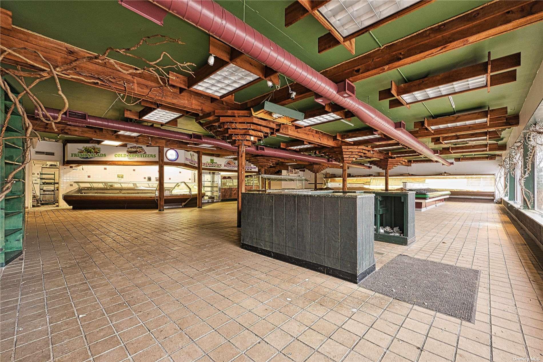 #6 photo, 80 E Main Street, サフォーク郡 Huntington , NY 11743