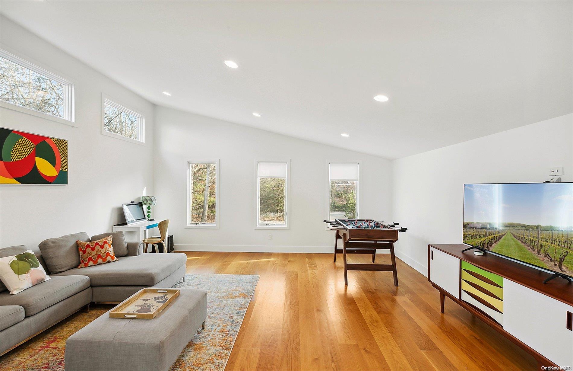 #2 photo, 67 Peconic Hills Drive, サフォーク郡 Southampton , NY 11968