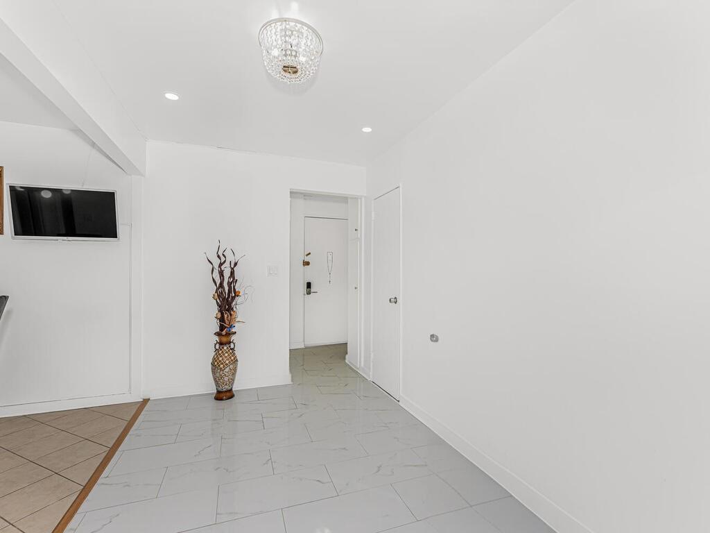 #4 photo, 2866 Marion Avenue, ブロンクス区 Bronx , NY 10458