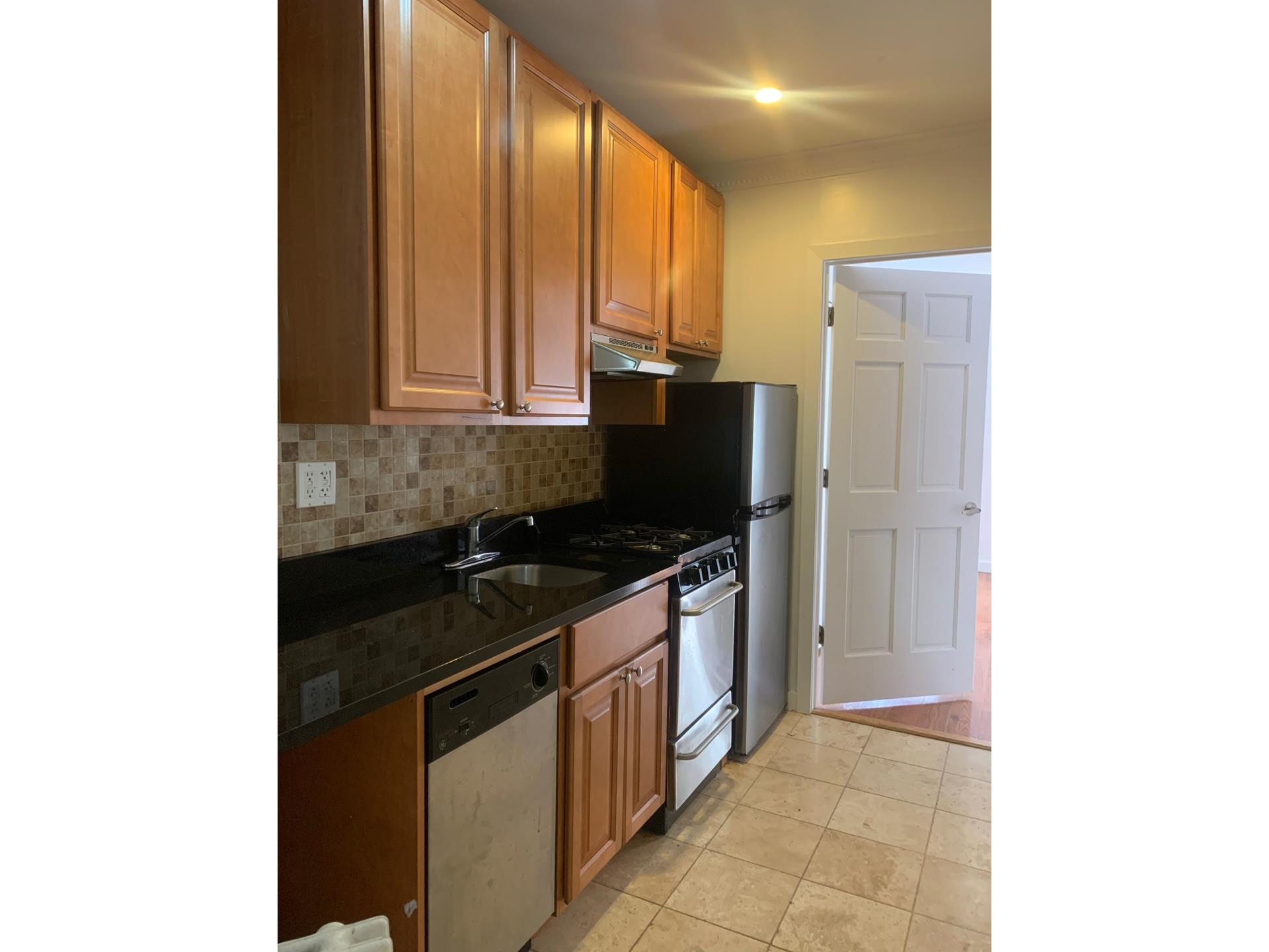 #1 photo, 116 MACDOUGAL Street, Greenwich Village , NY 10012