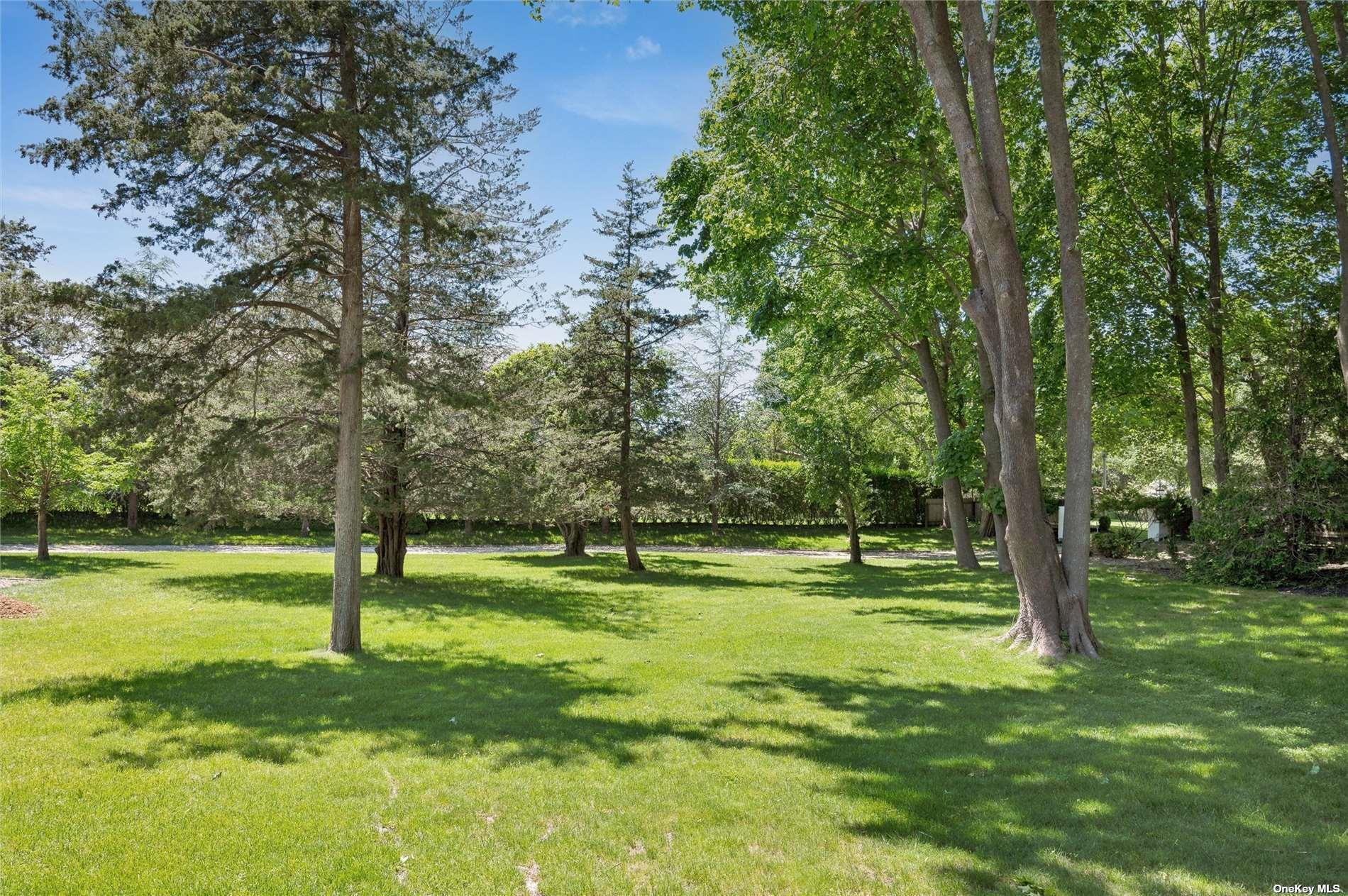 #20 photo, 686 Hill Street, サフォーク郡 Southampton , NY 11968