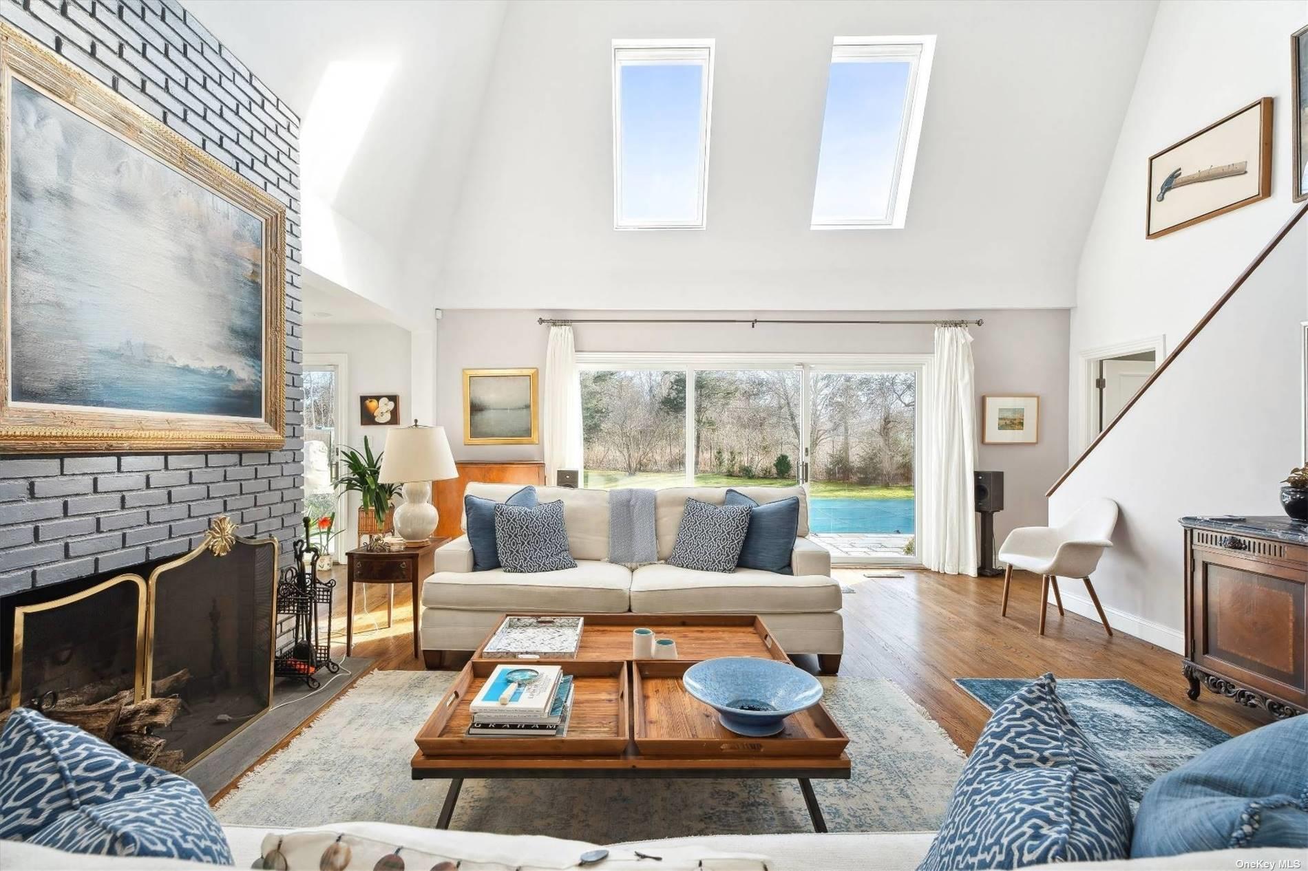 #3 photo, 686 Hill Street, サフォーク郡 Southampton , NY 11968