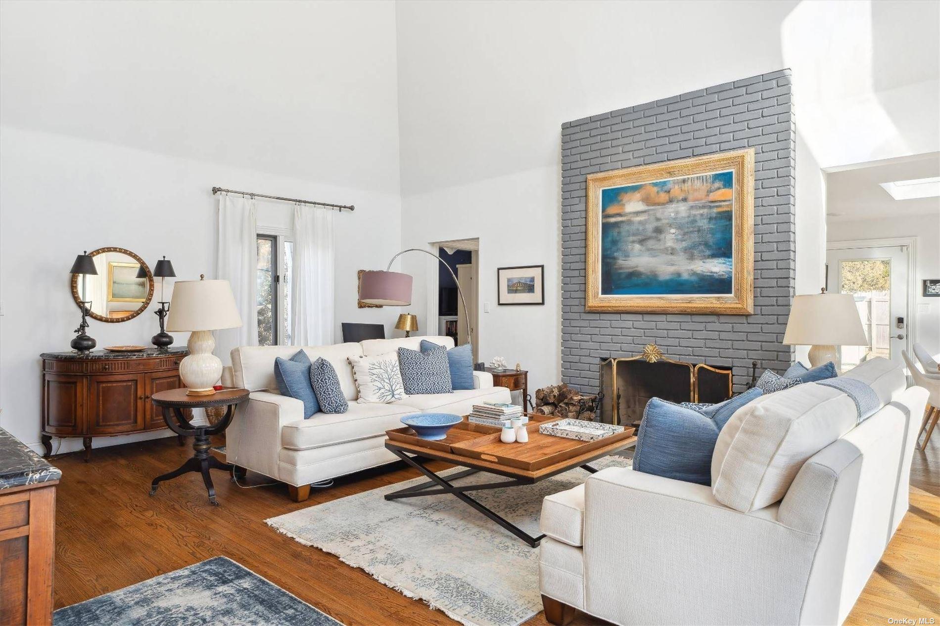 #4 photo, 686 Hill Street, サフォーク郡 Southampton , NY 11968