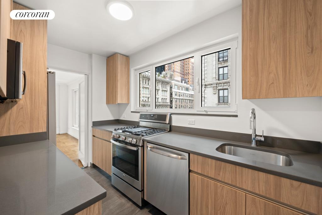 #1 photo, 200 CENTRAL Park S, Central Park South , NY 10019